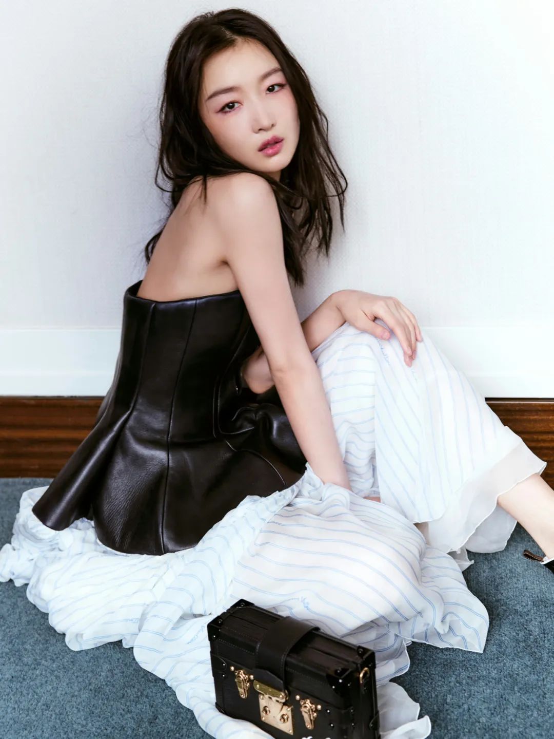 时尚穿搭# #明星穿搭#  louis vuitton2024秋冬大秀,谷爱凌,刘亦菲