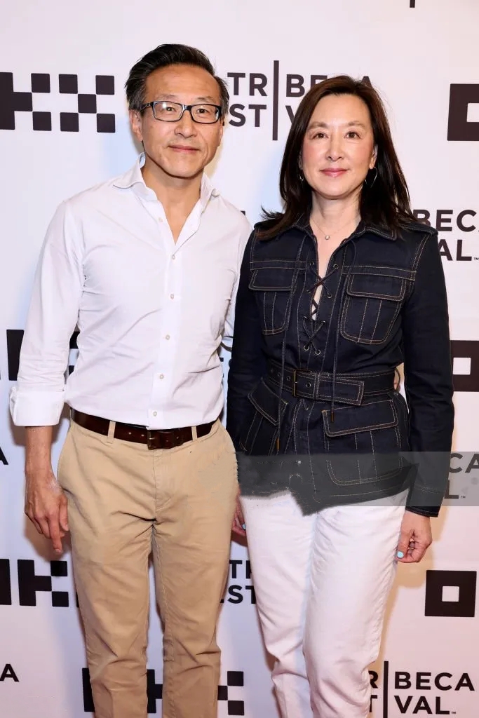 亚裔权势夫妻什么样 图1-4:蔡崇信 吴明华 图5-6:周受资  图7-8