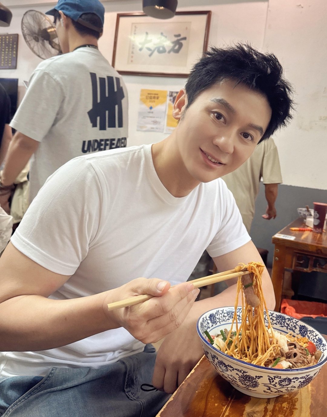 我有种预感,李晨和前女友根本就没断!