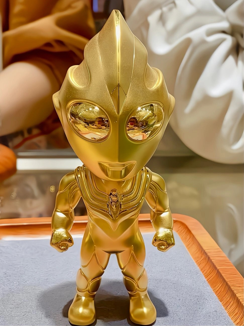 凭咱俩的关系,送我个黄金迪迦不过分吧!因为我相信光[开心]