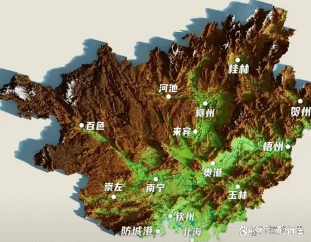 广西地形图,北部,西部,东部是连绵的大山,西南边境也是山脉,唯有中南