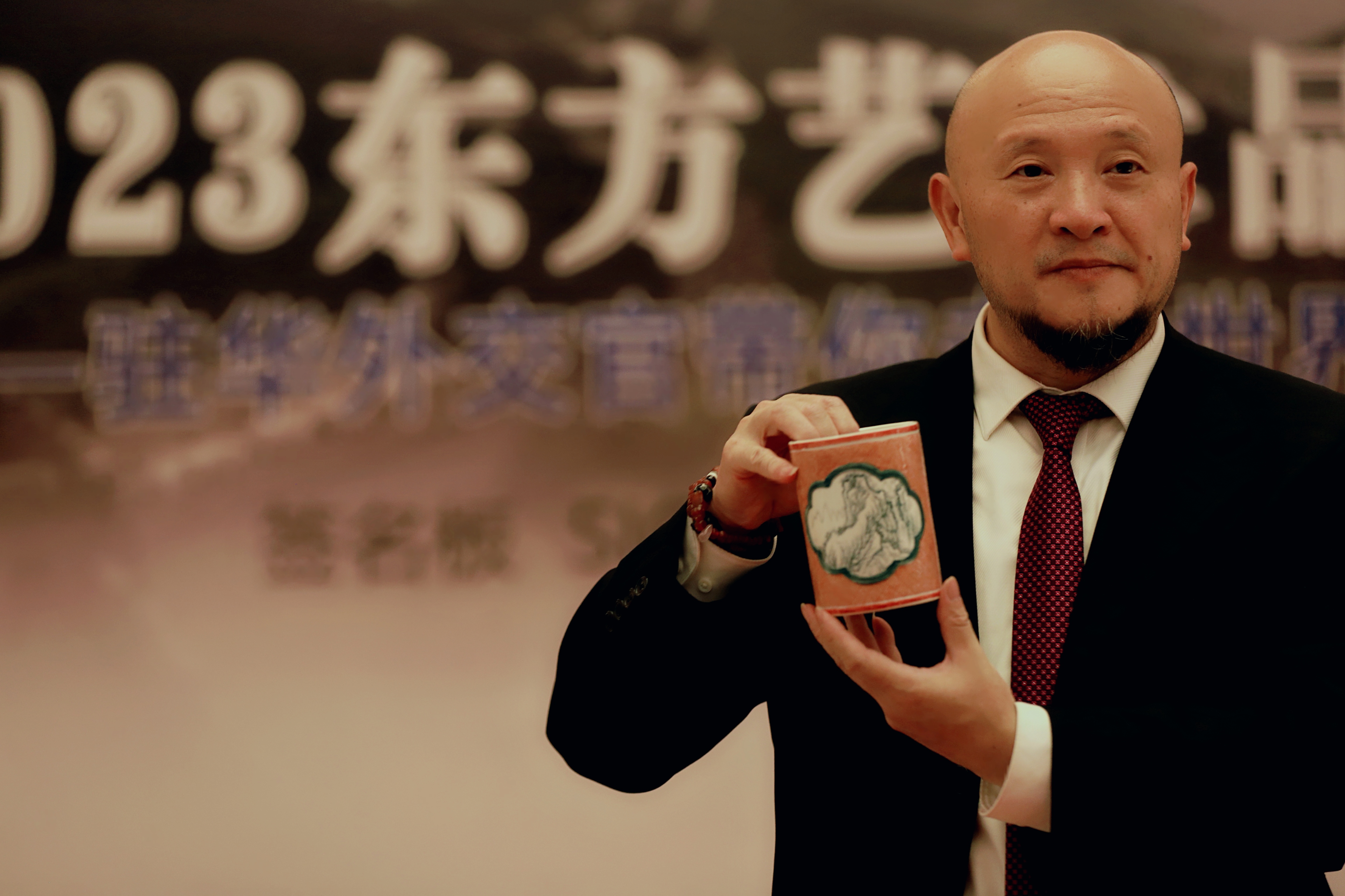 摄影师简介图片汪义乾个人简历图片台湾演员张泰伦简介黄大临宫伦全