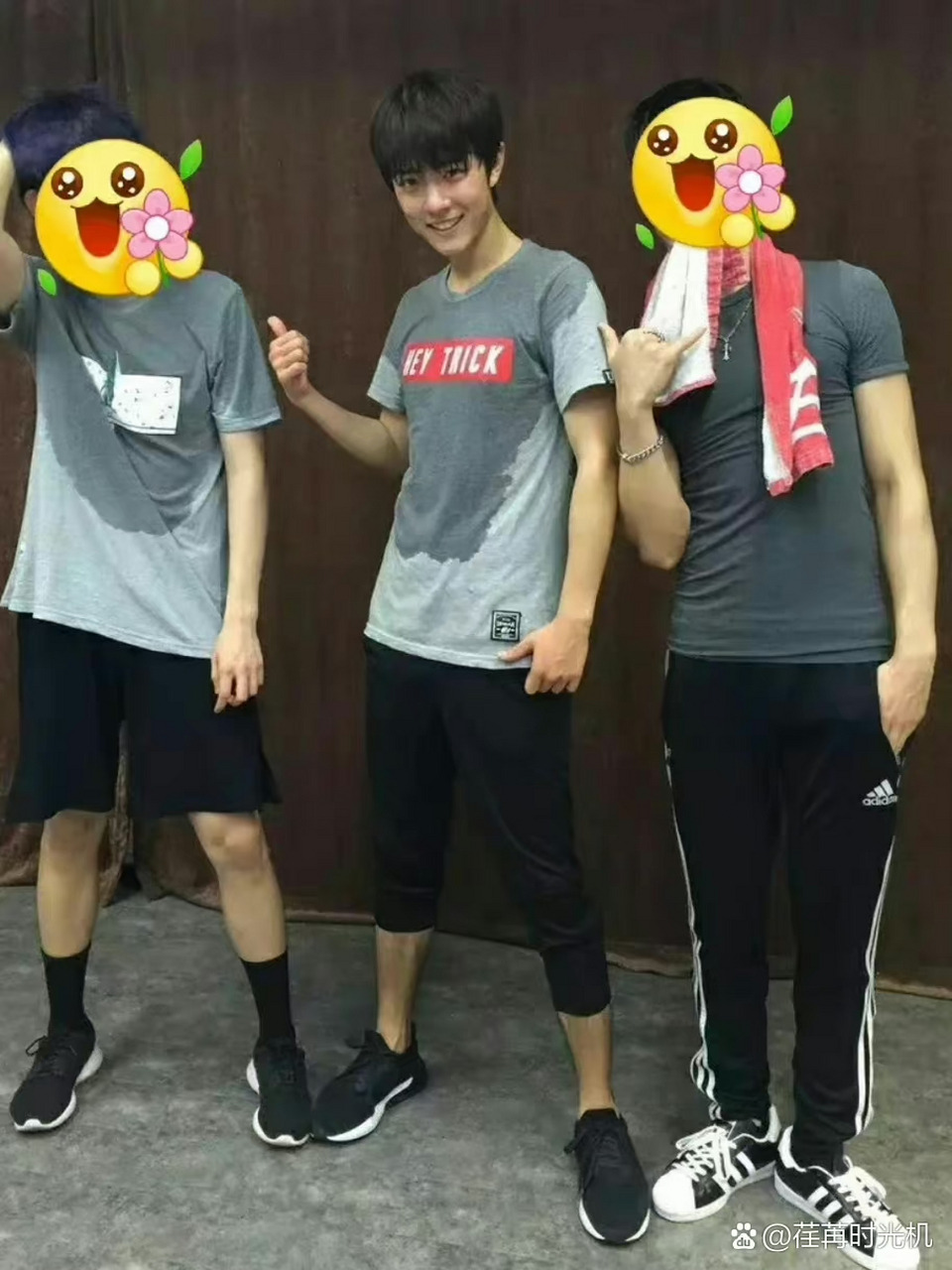 学生时期的肖战,真是奶帅有型!
