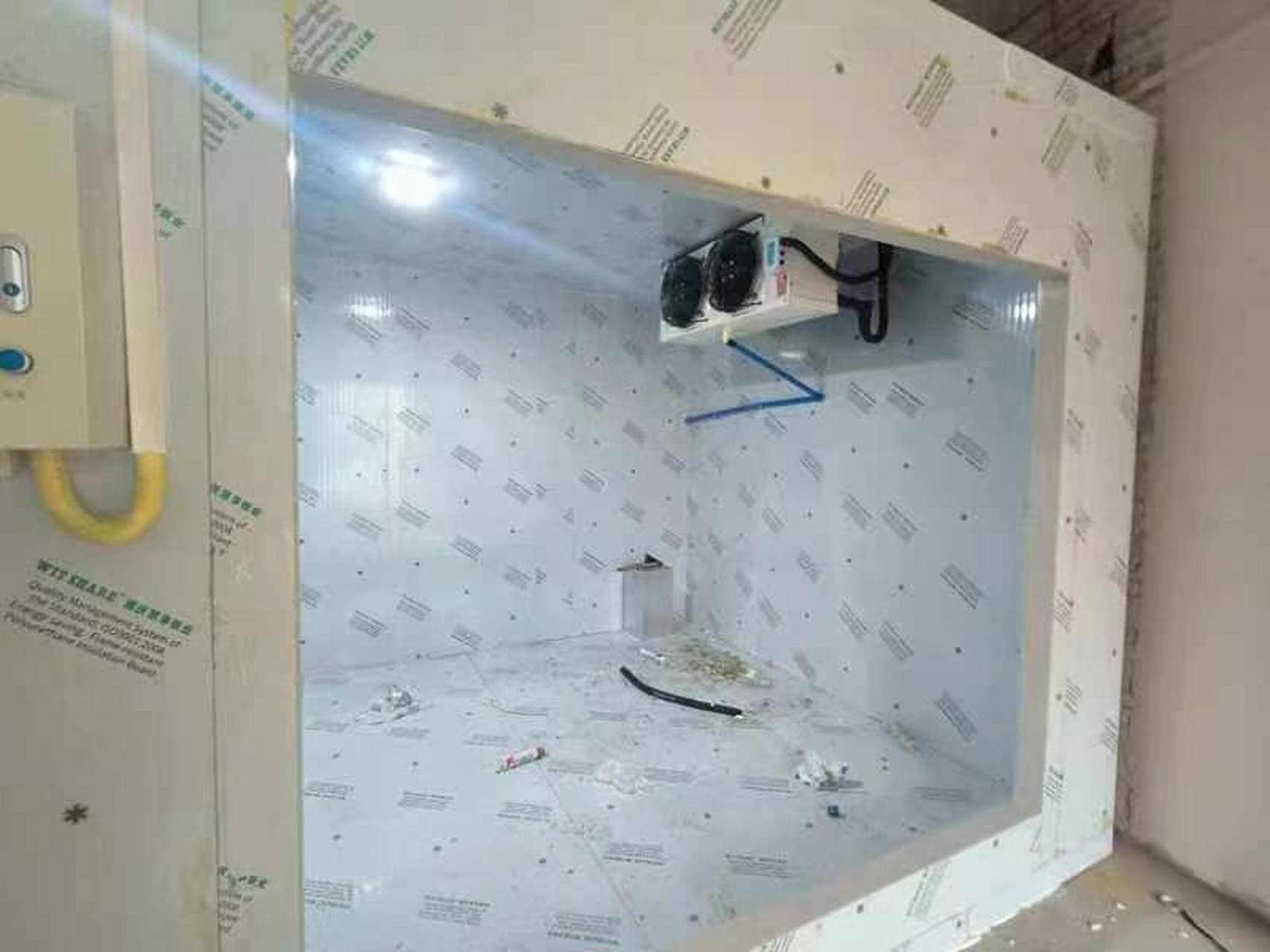 分享一个小型的冷库冻库建造安装过程,感受到了冷库带来的方便和实用