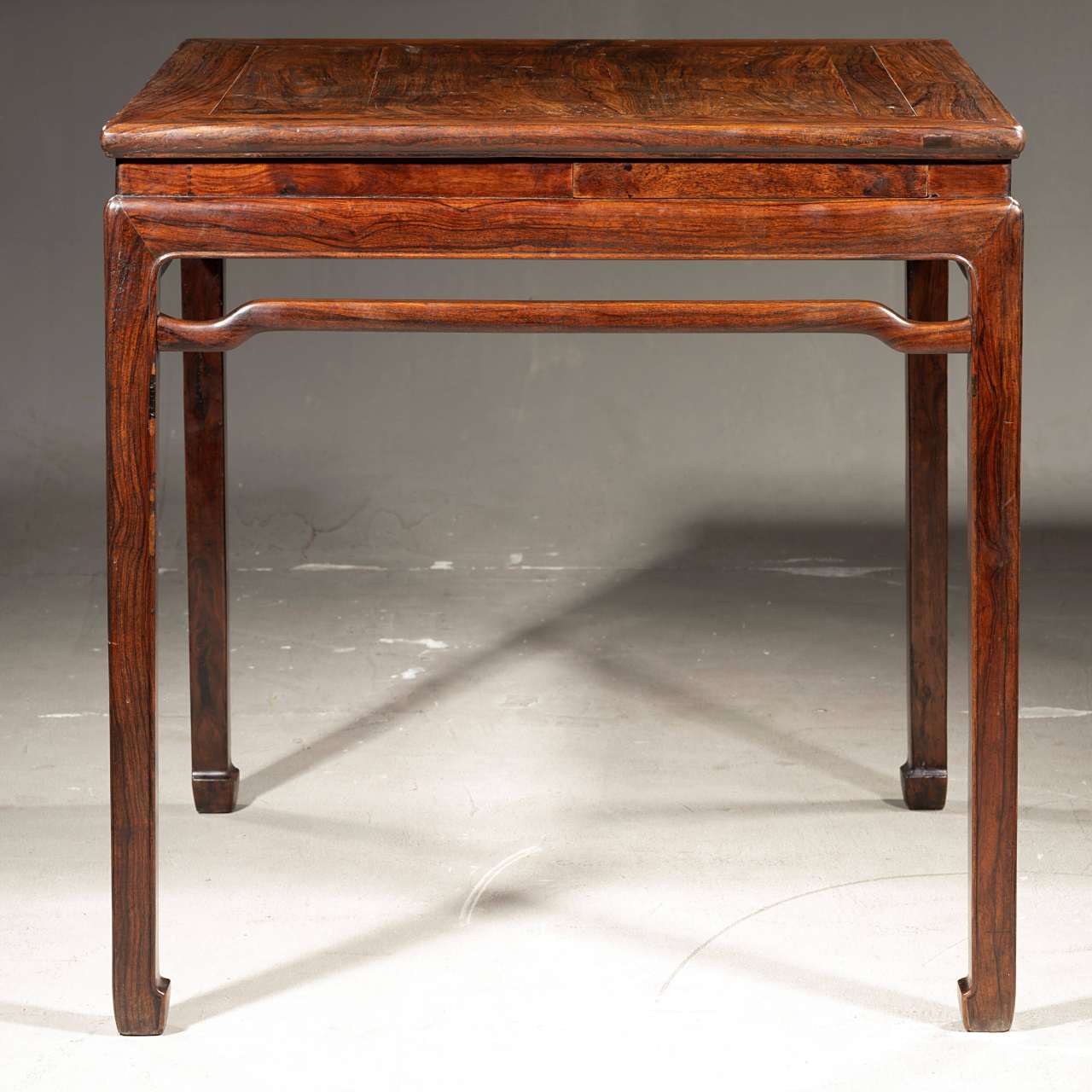 100多万的方桌,清早期黄花梨制束腰罗锅枨马蹄足带抽屉#红木家具