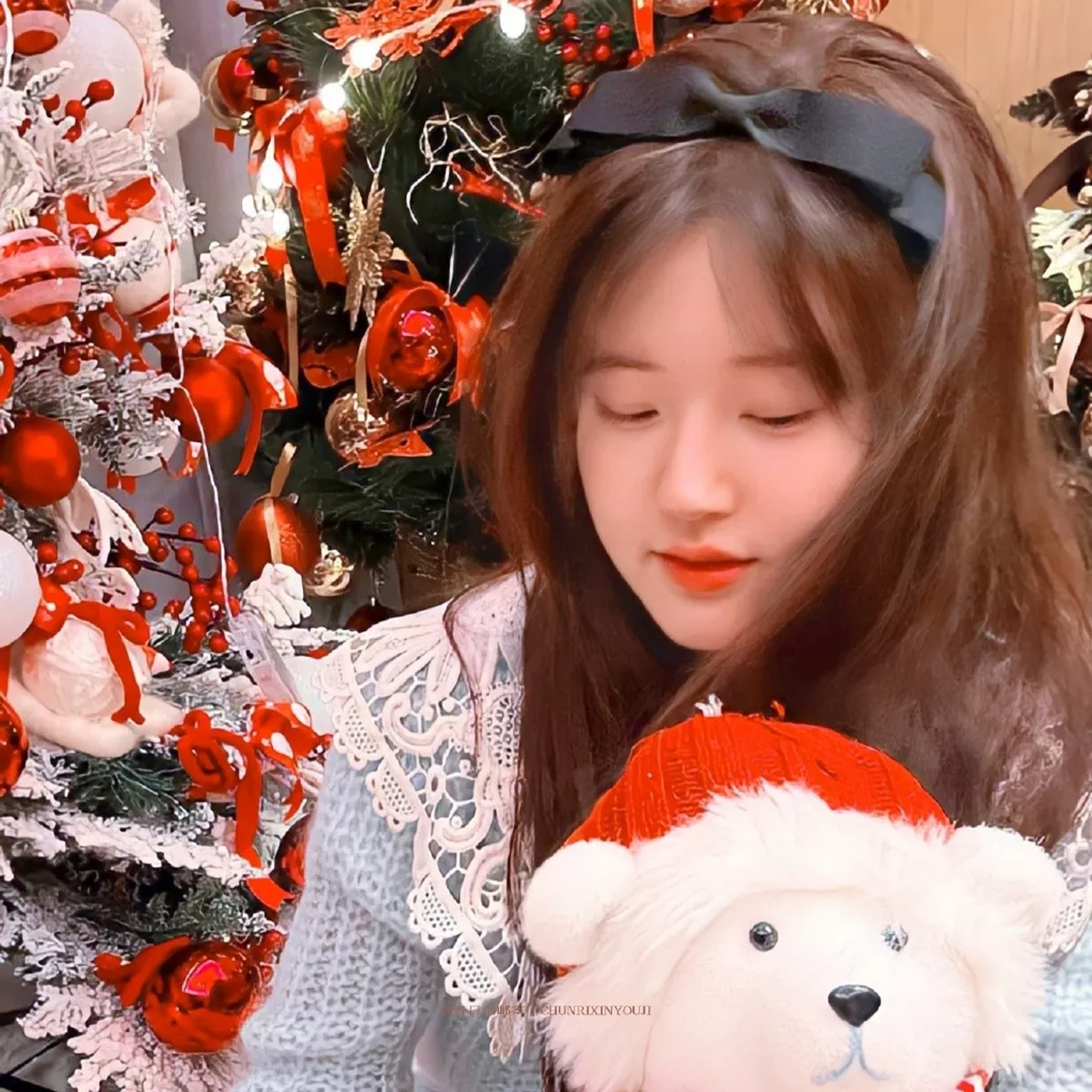 赵露思圣诞风壁纸分享～ 露思好可爱[心][心]#赵露思