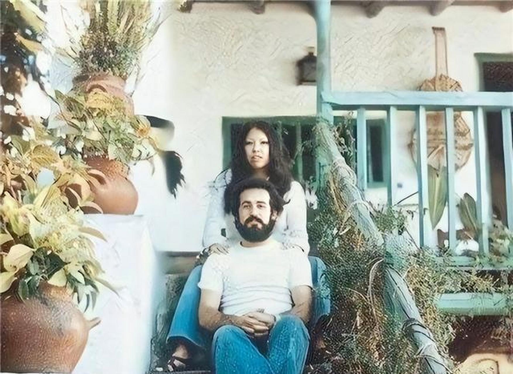 历史# 荷西和三毛结婚四年后,他还是出轨了.