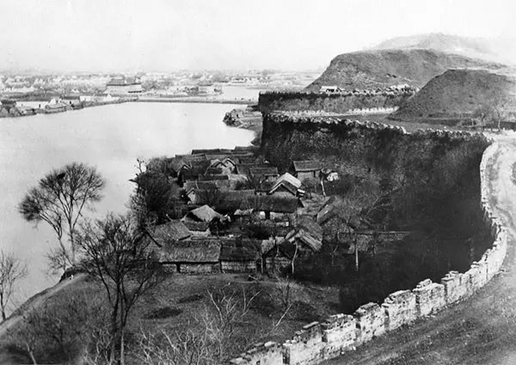 老照片1932年,南京挹江门南侧小桃园城