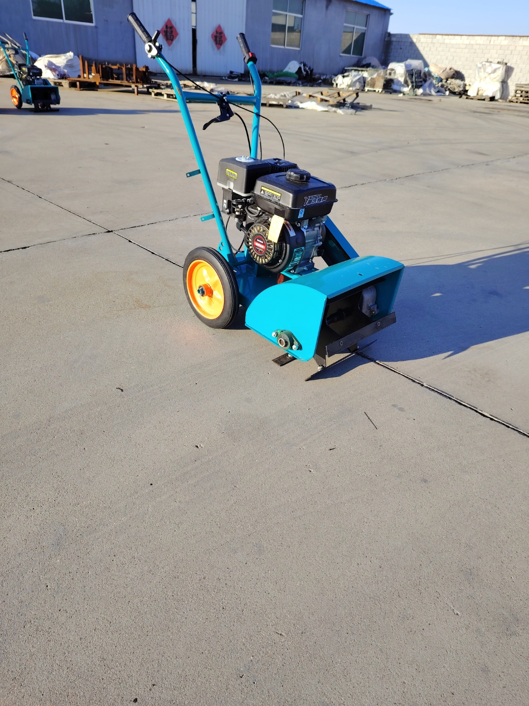 单轮除草机,杂草一扫光!