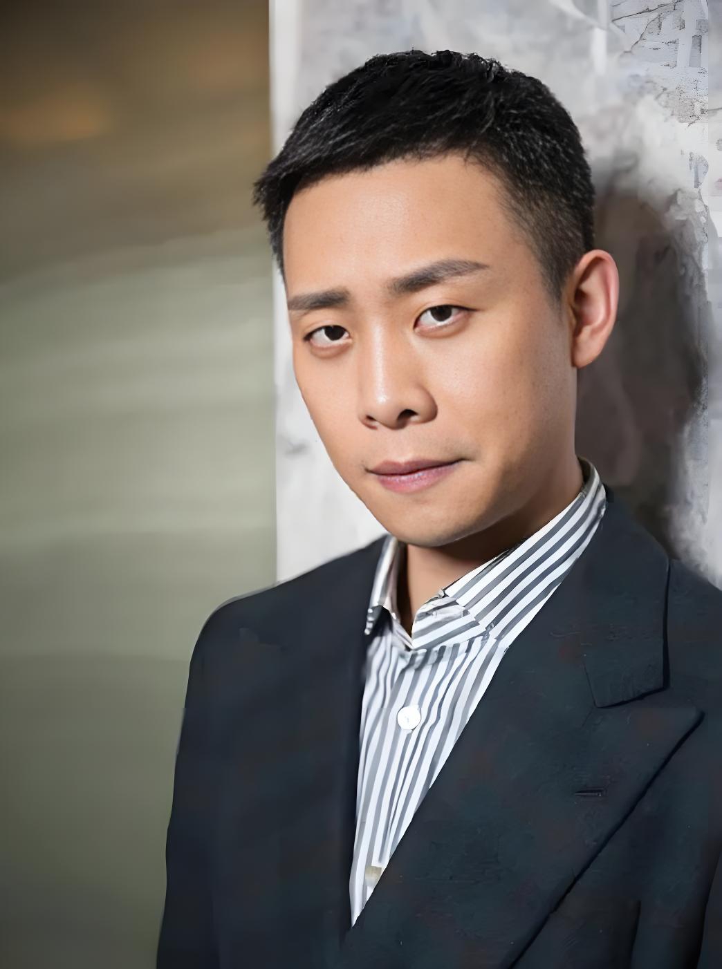 自从演了《士兵突击》之后,张译的人生仿佛就开了挂