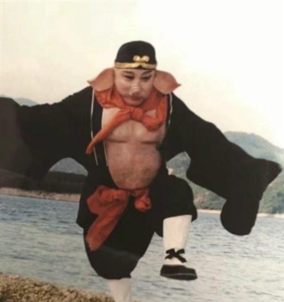 原来《西游记》猪八戒的肚子,不是靠穿皮肤,而是真实存在的?