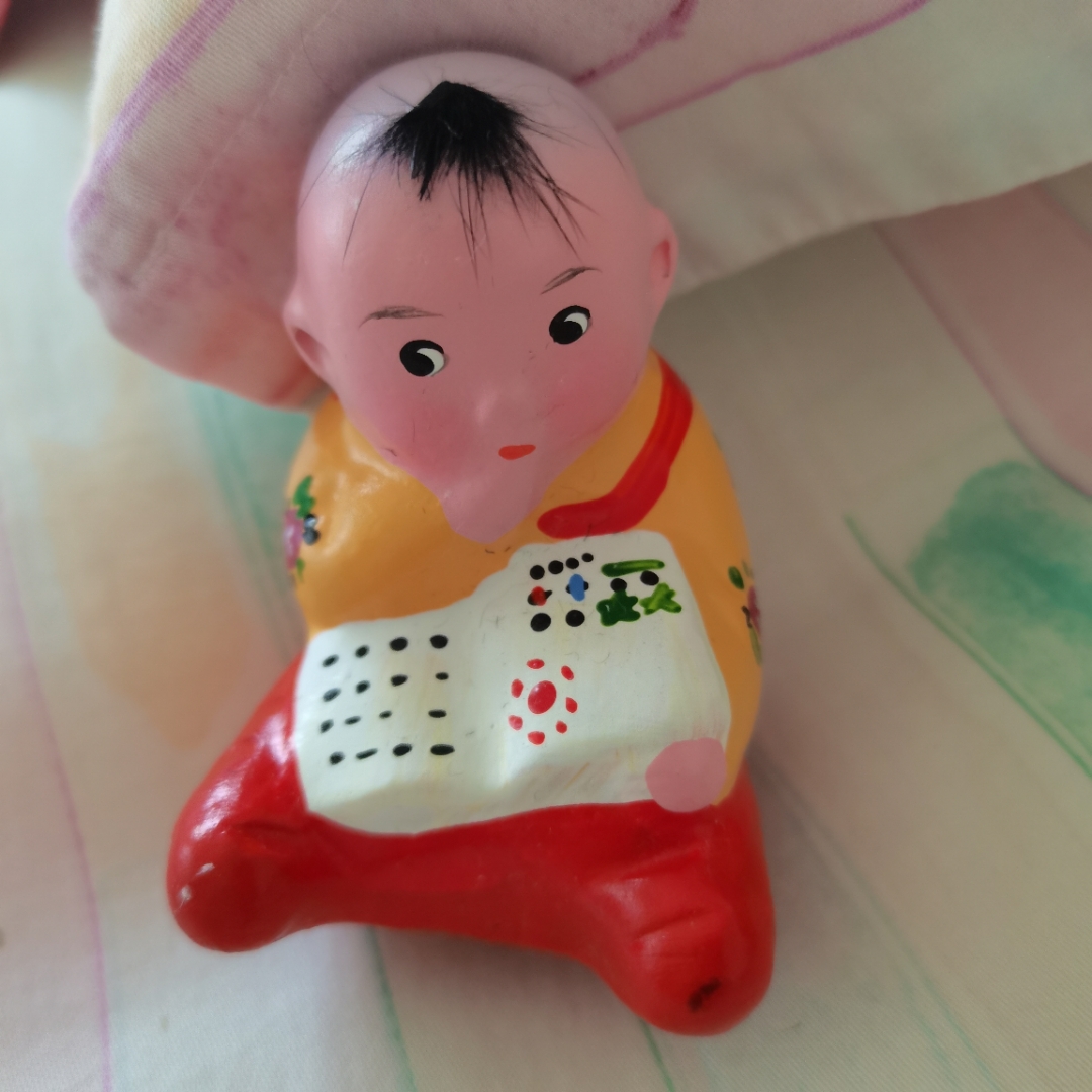 我的萌宠小泥人,不开心时拿在手里把玩把玩,心情瞬间好了.你喜欢吗?