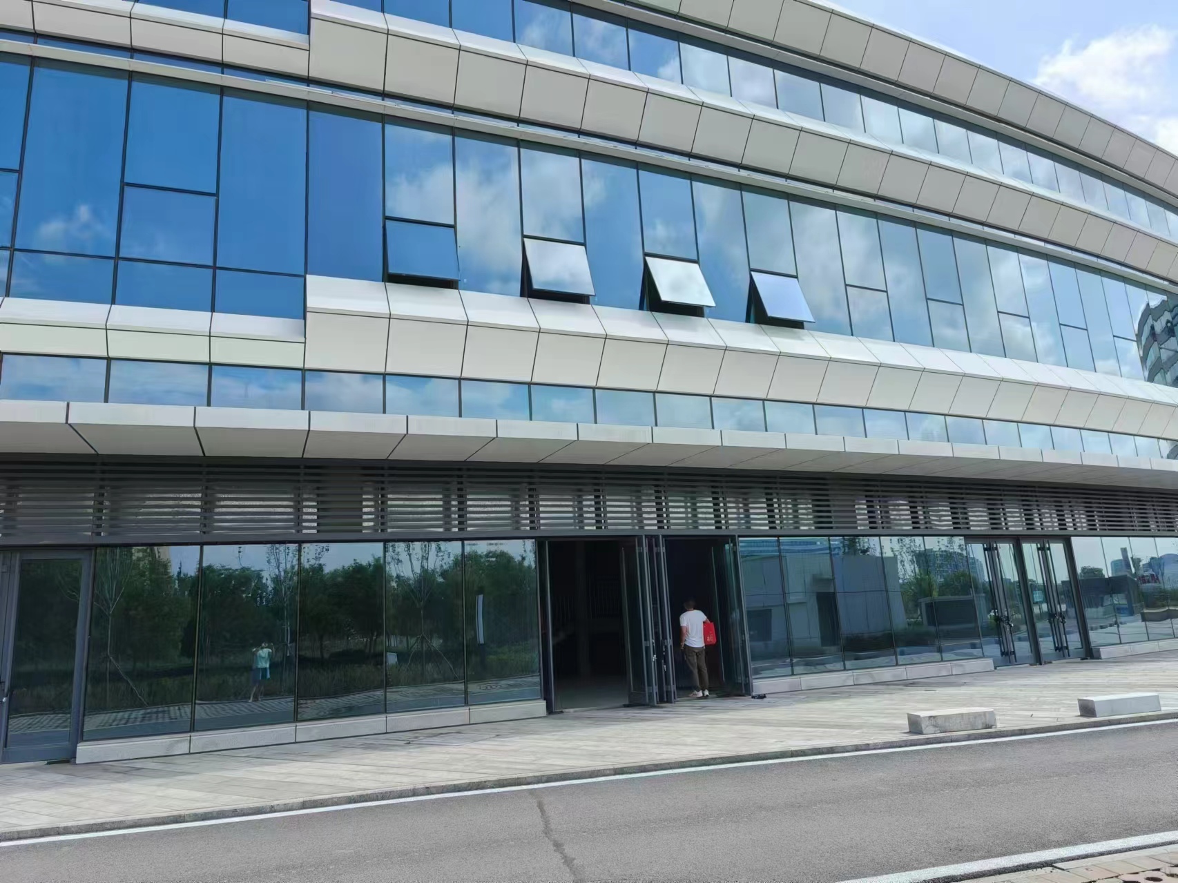 天津滨海空港荣泰广场招商了