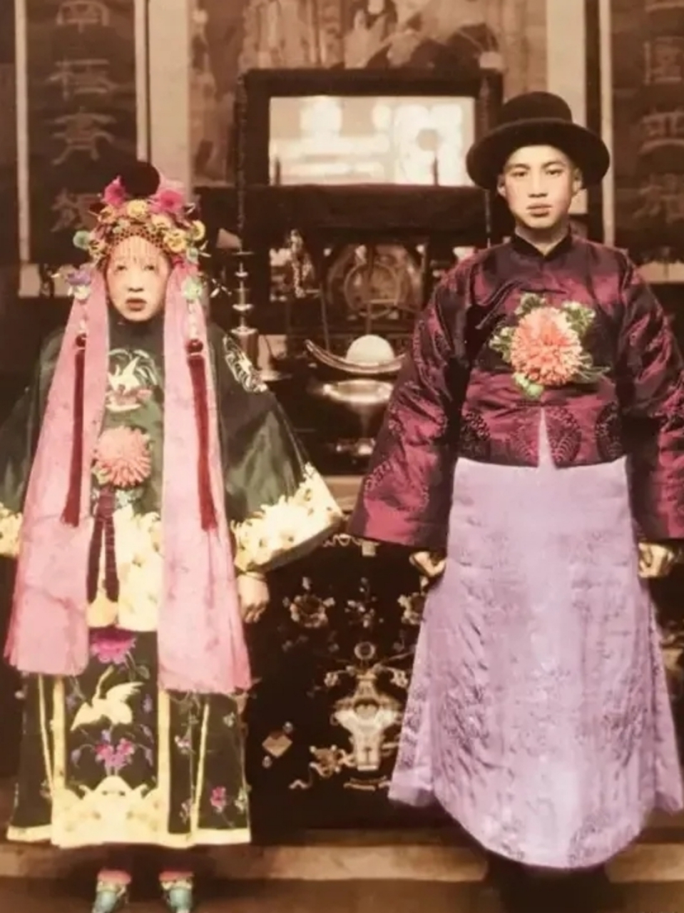 这是清朝时期大户人家的婚礼仪式