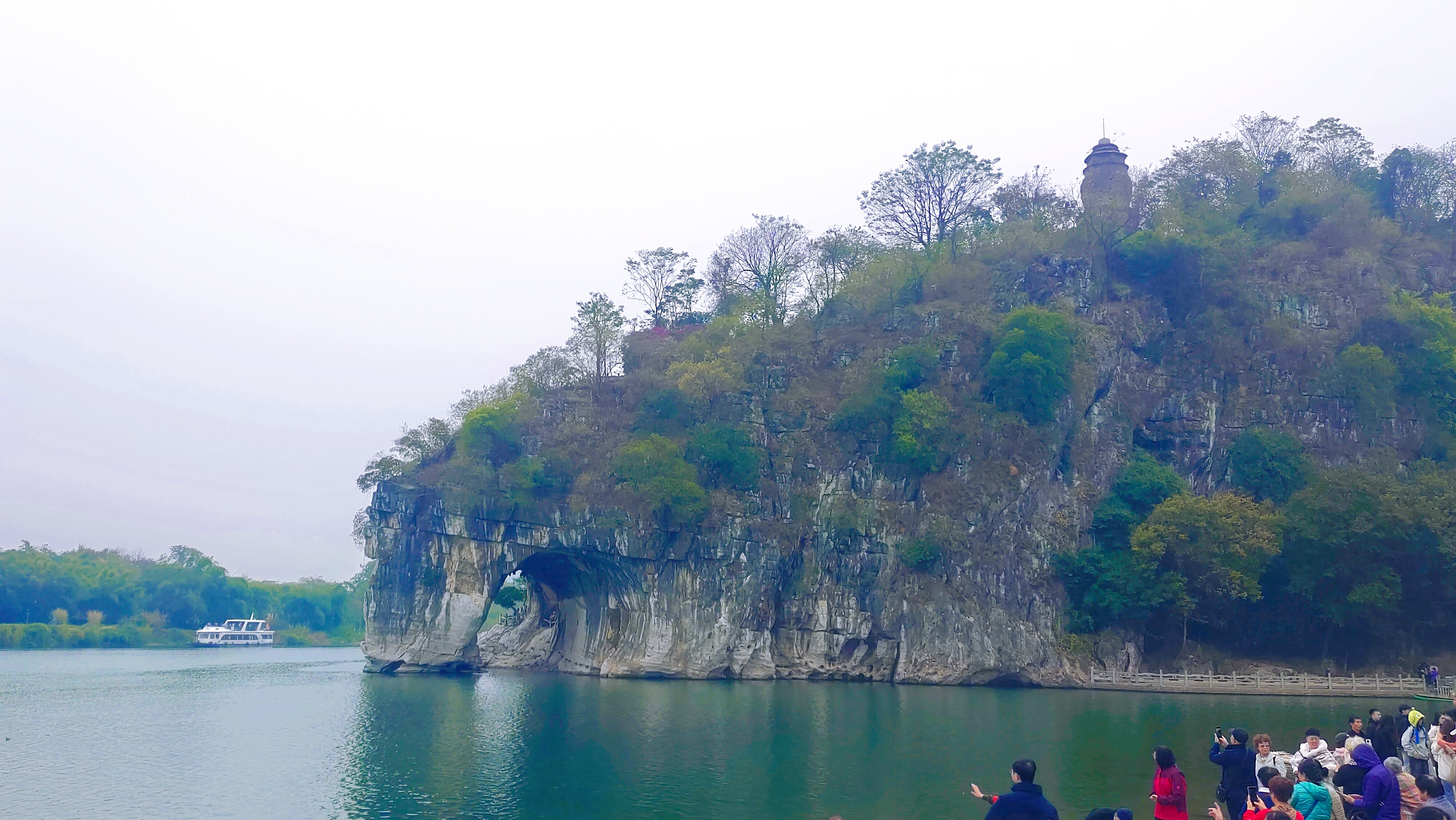 我想去旅游有没有什么推荐的地方(我想去旅游有没有什么推荐的地方英语)