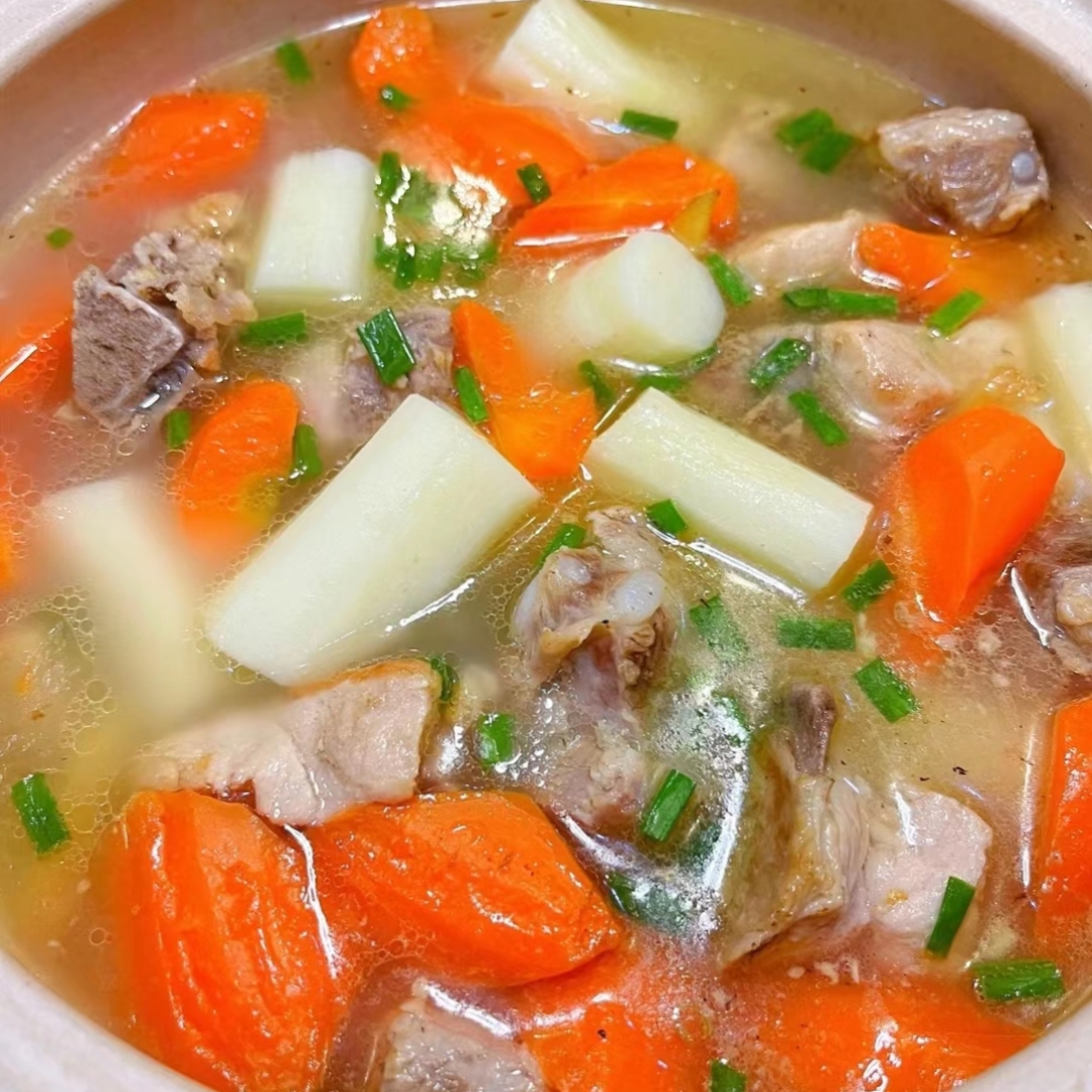 花蔬菜汤照片土茯苓红萝卜淮山薏米扇骨汤棒骨时蔬汤胡萝卜猪肝汤图片