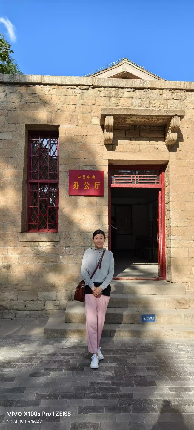 远山如黛,近水含烟,一幅幅画卷在眼前徐徐展开