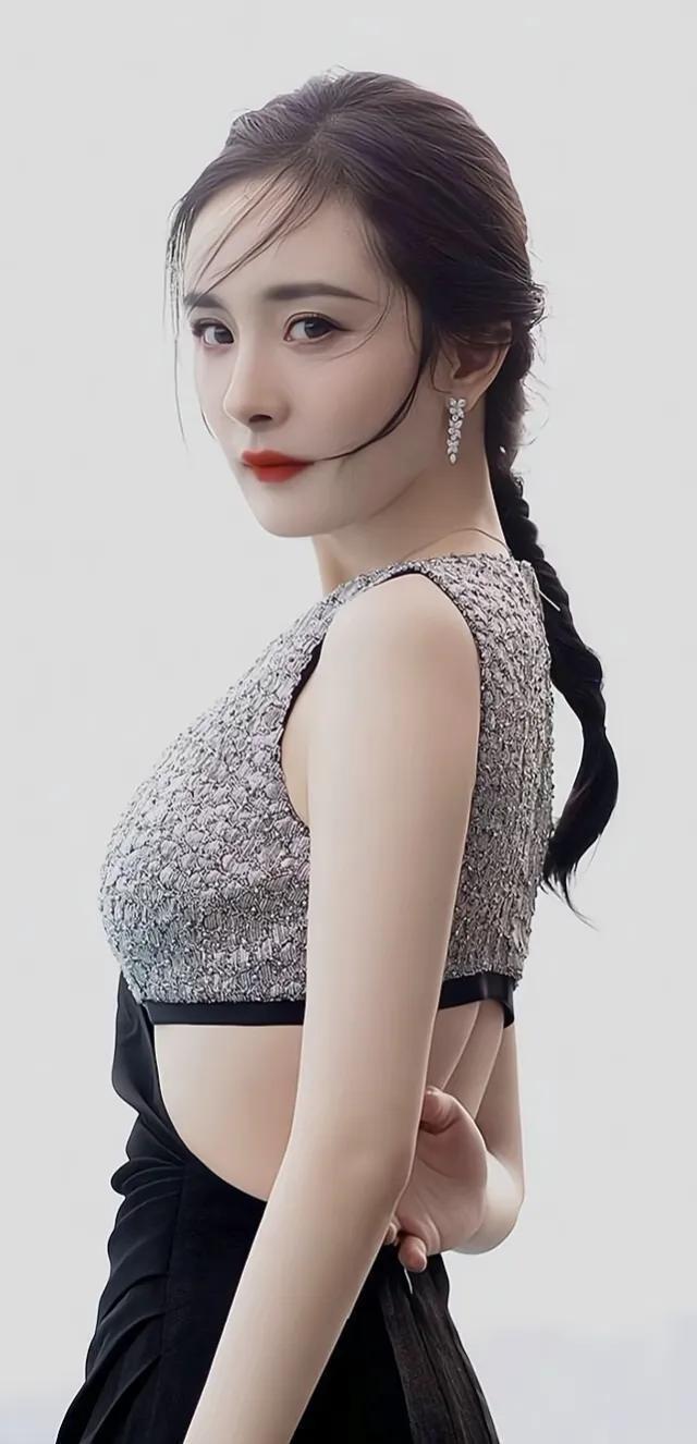 景甜,1988年7月21日出生于陕西省西安市,华语影视女演员.