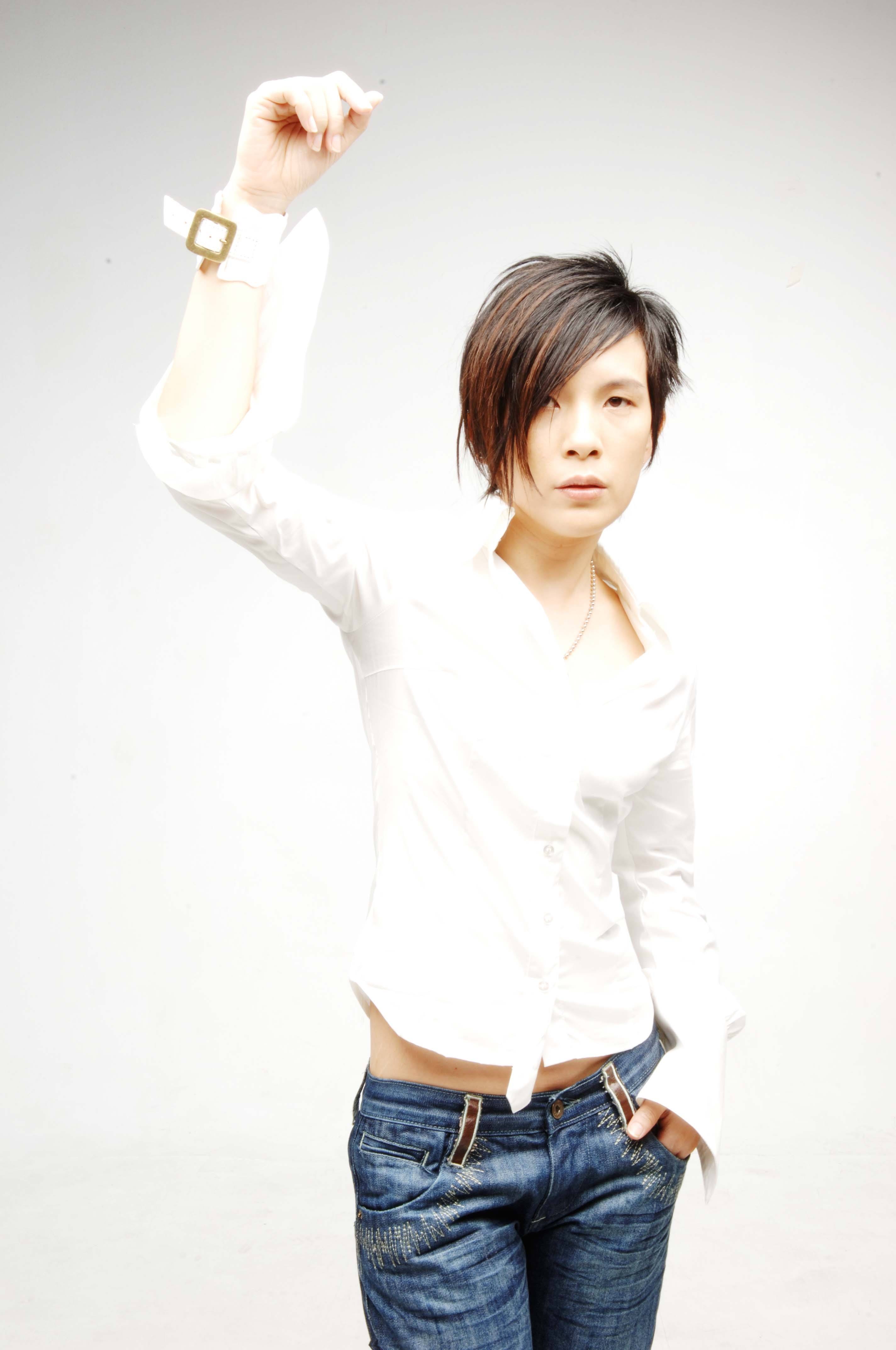 潘美辰,一个在华语乐坛上闪耀着独特光芒的名字