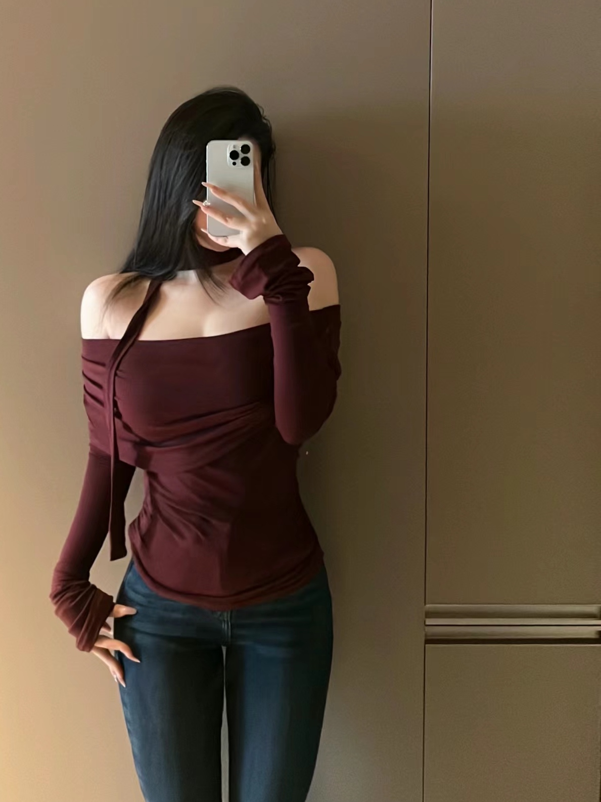 有没有感觉肩很宽呀?#美女