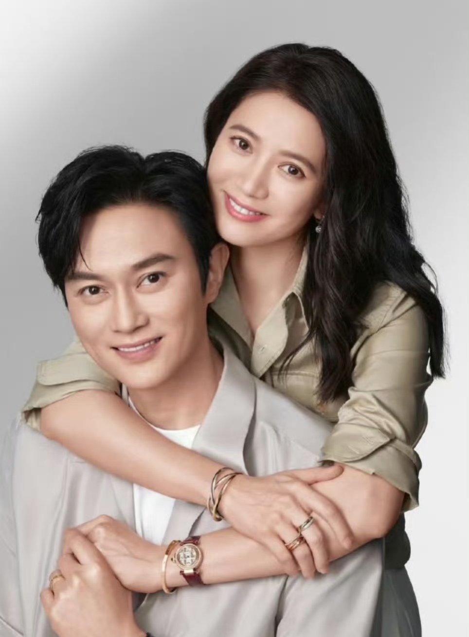 袁咏仪与张智霖迎来24载恩爱纪念日,时光见证深情,愿他们一直甜蜜如初