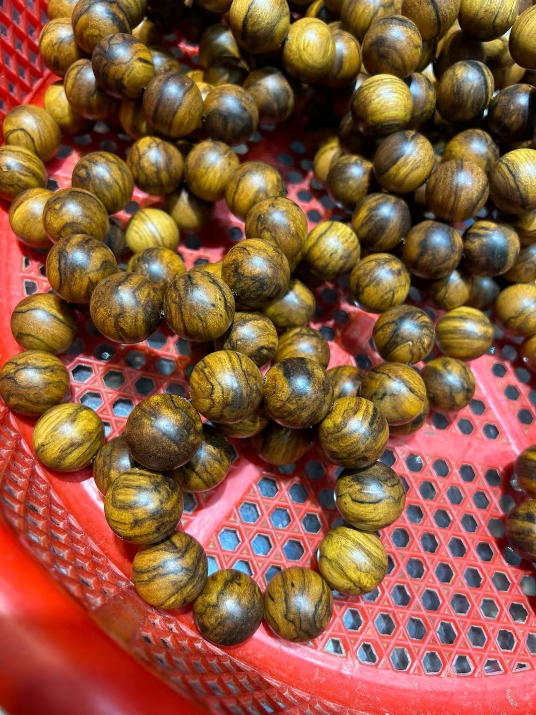 印尼花奇楠2.5,像贡木一样,带花香果香