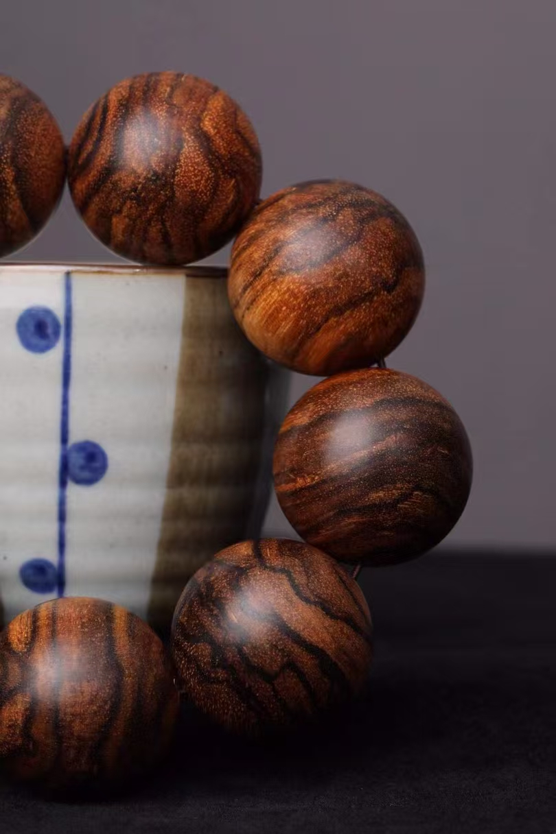 印尼花奇楠3.0大豪珠,像贡木一样,带花香果香