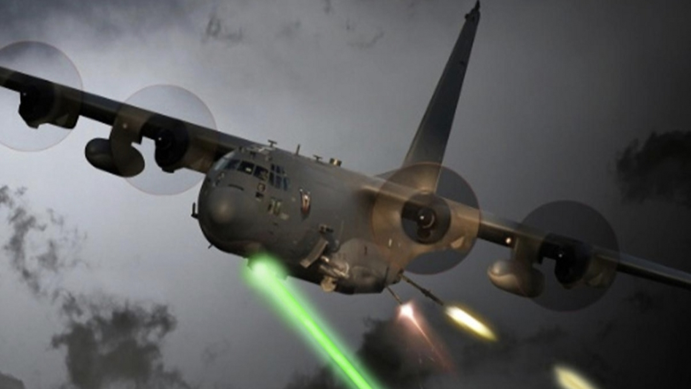 ac-130空中炮艇,这是一个让步兵闻风丧胆的名字.它是一种改装自c130运