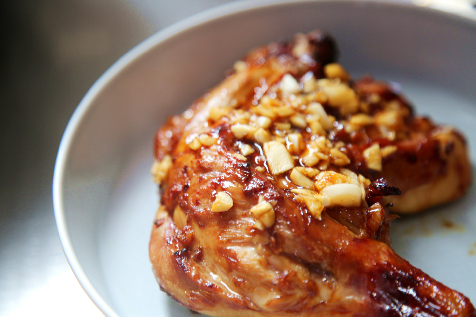 鲜嫩又多汁! 蒜香烤鸡腿|不放一滴油! 好吃到舔手指,都给我去做吧!