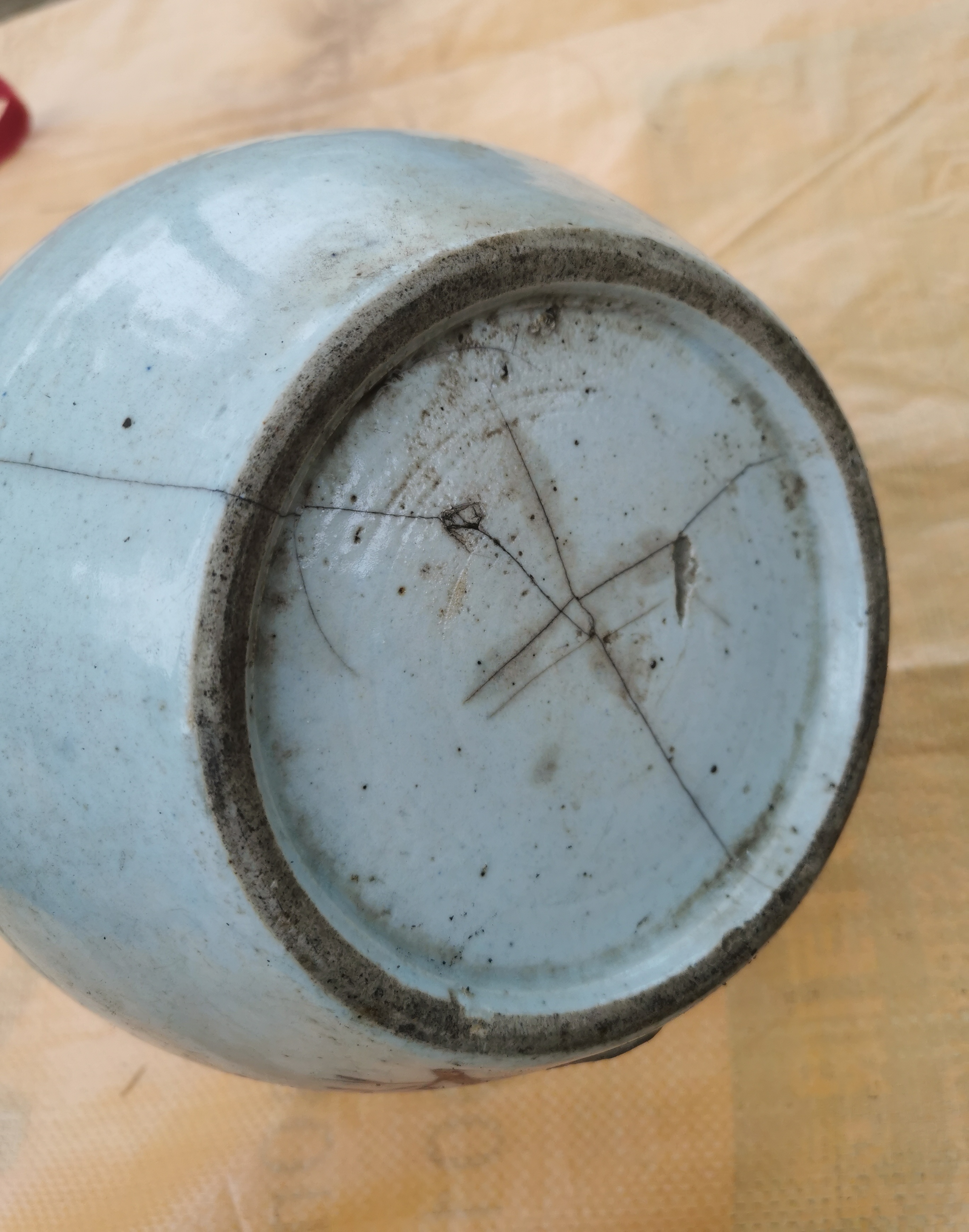 民国醴陵窑釉下五彩盖坛,原有珠宝纽盖遗失,现高19厘米,口径9厘米,底