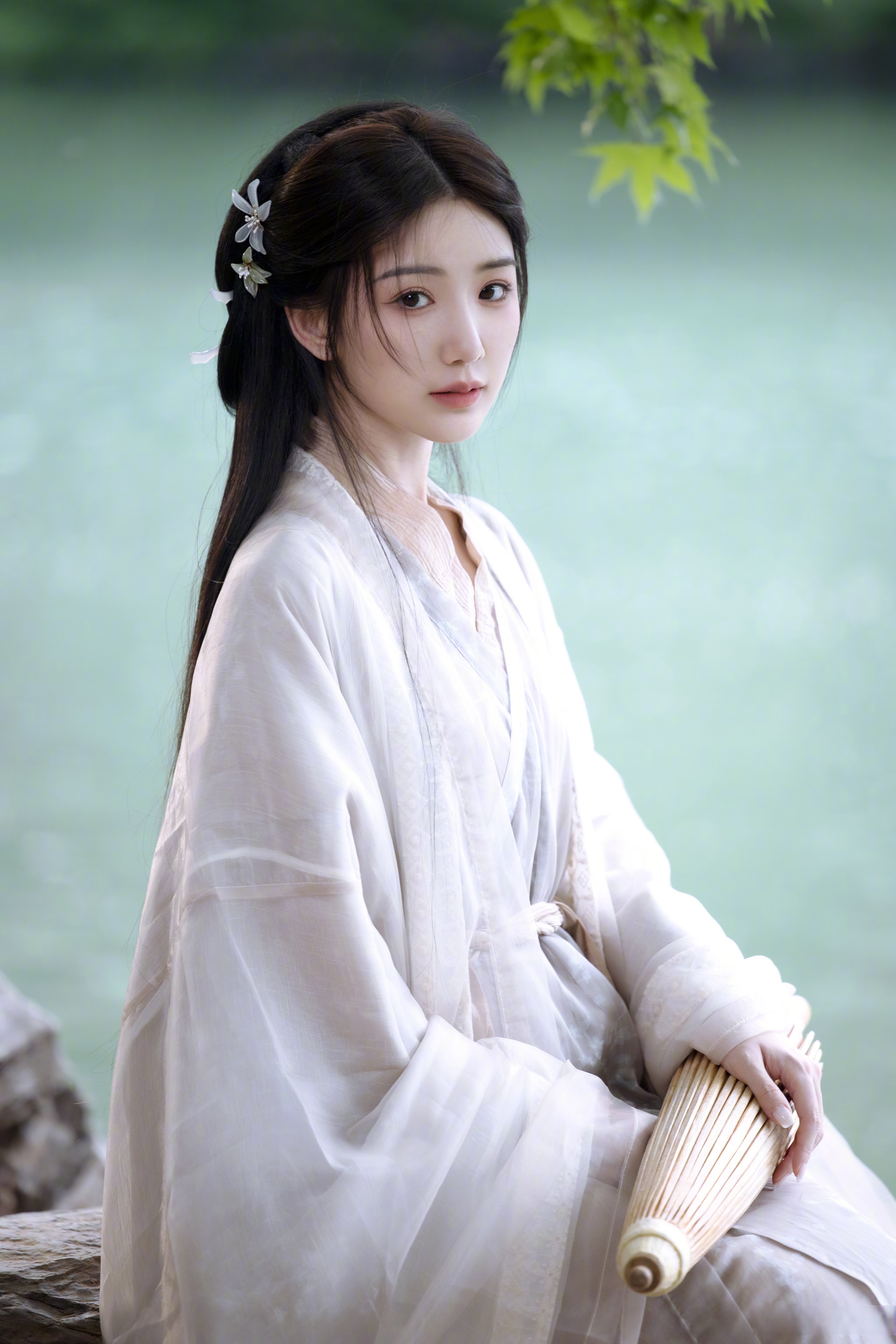 毛晓彤古装照,美得让人心动.