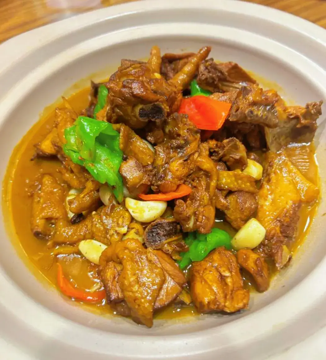 梅雨季节要吃鸡,于是我不停地吃鸡,不停地吃鸡