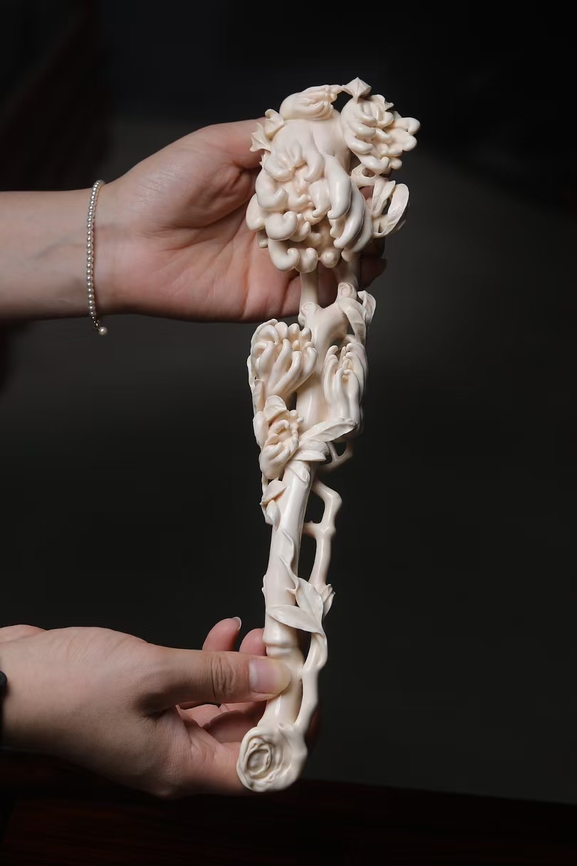 猛犸牙 :佛手如意 364克