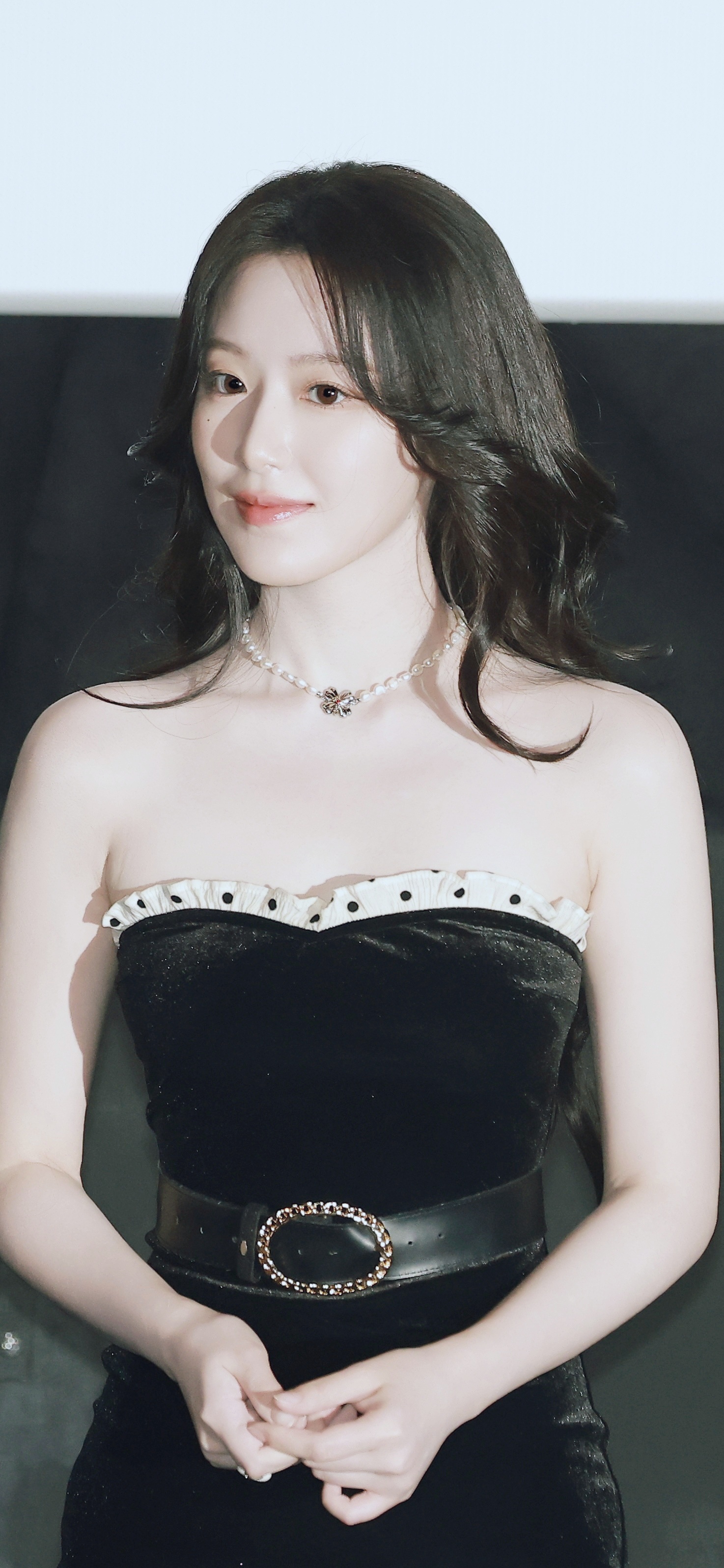 叶舒华穿抹胸黑裙杀疯!