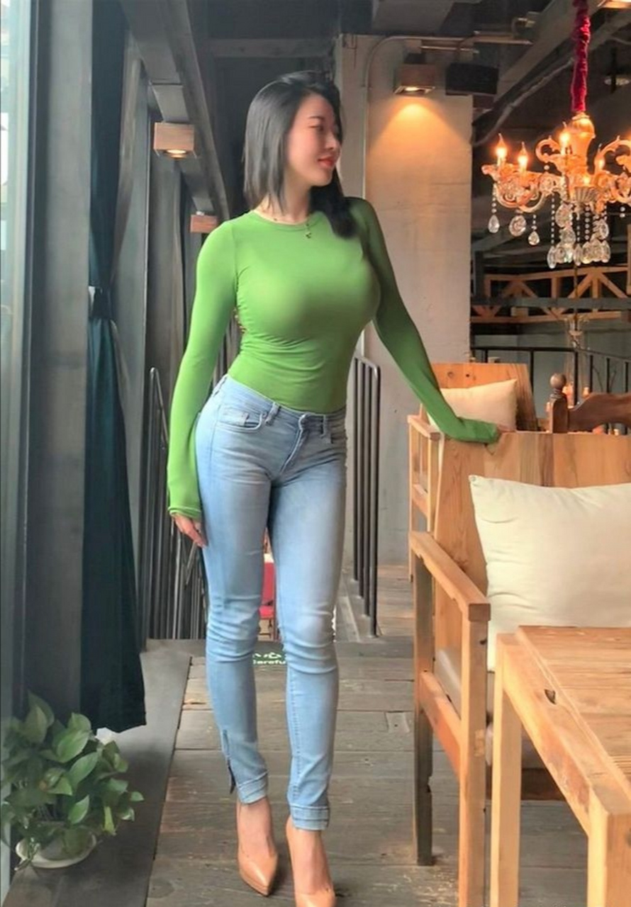 魔鬼身材将聘婷:天使般容颜,魔鬼般身材,是多少女孩子毕生的向往;人生