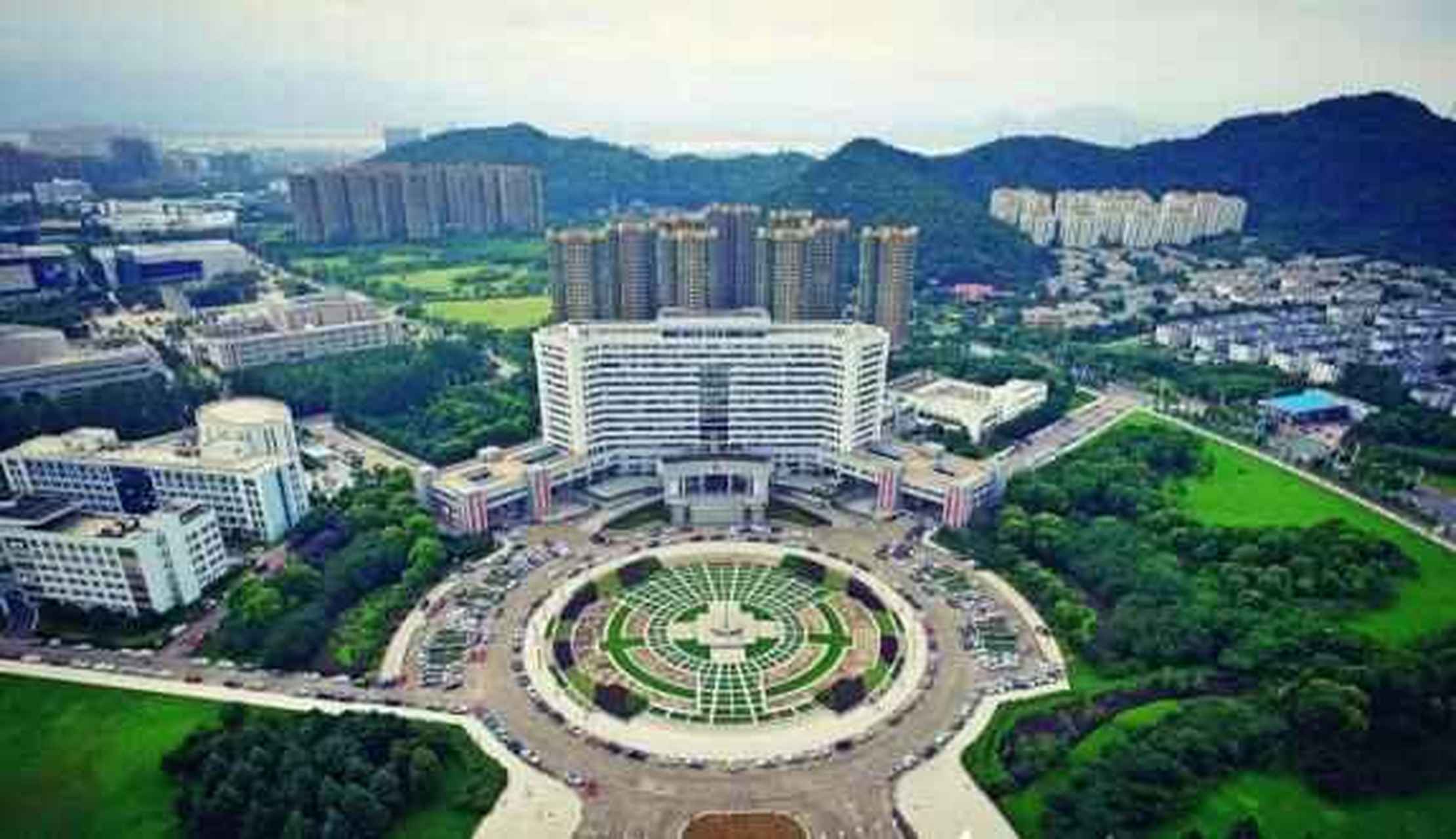 敞开式的市政府大院――台州市政府大楼