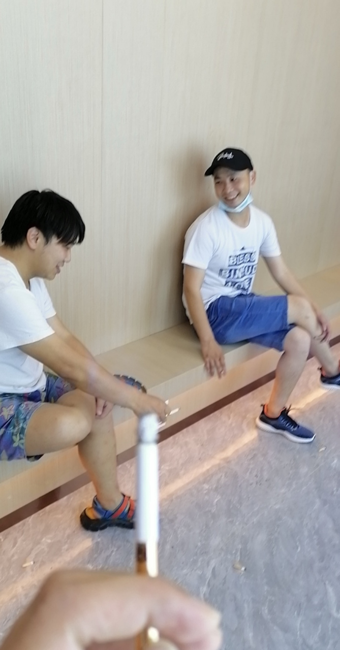 vlog记录生活# 快乐的武汉花泽泪与冠希