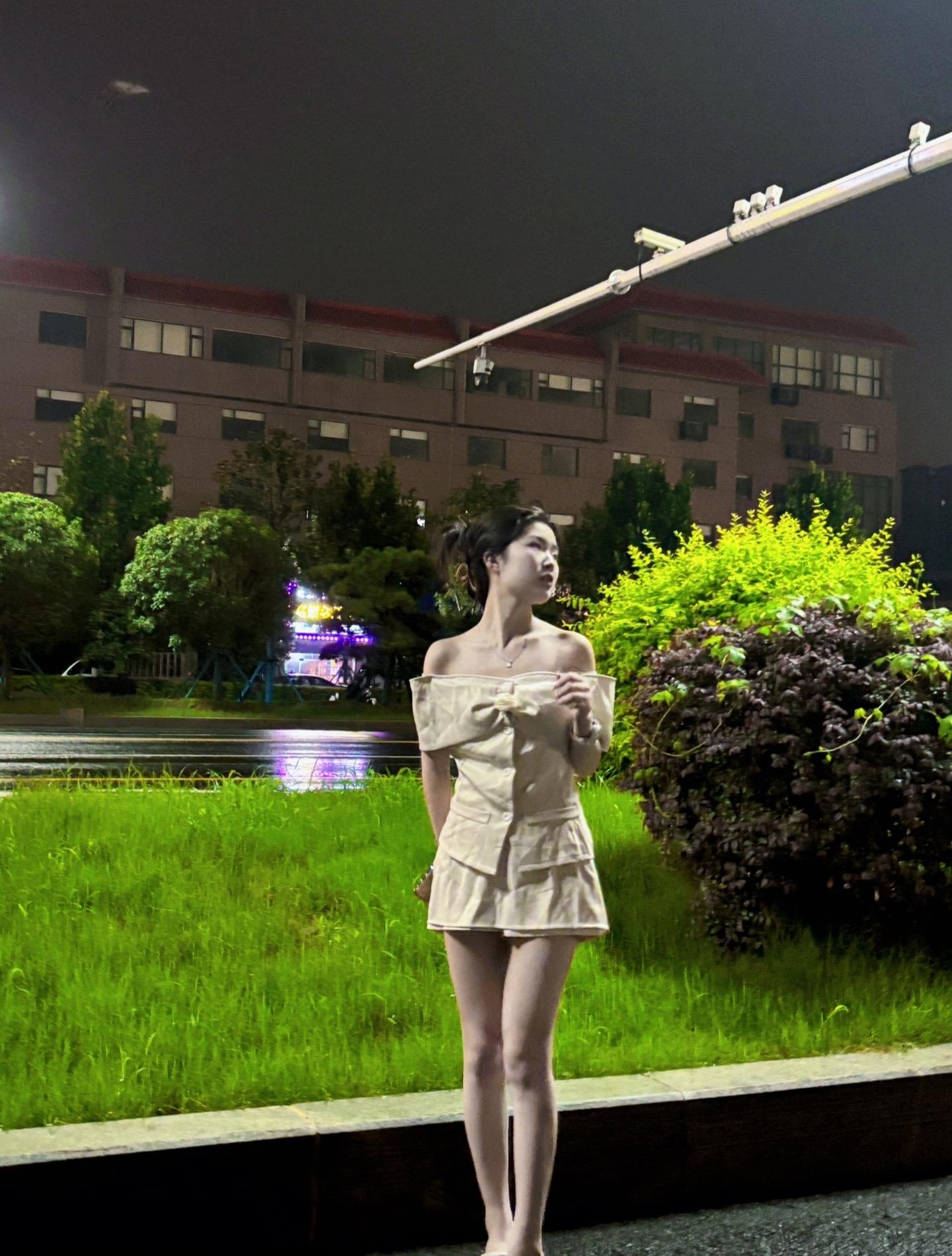 宿舍小清新一枚,今天穿了新买的衣服,心情美美哒!