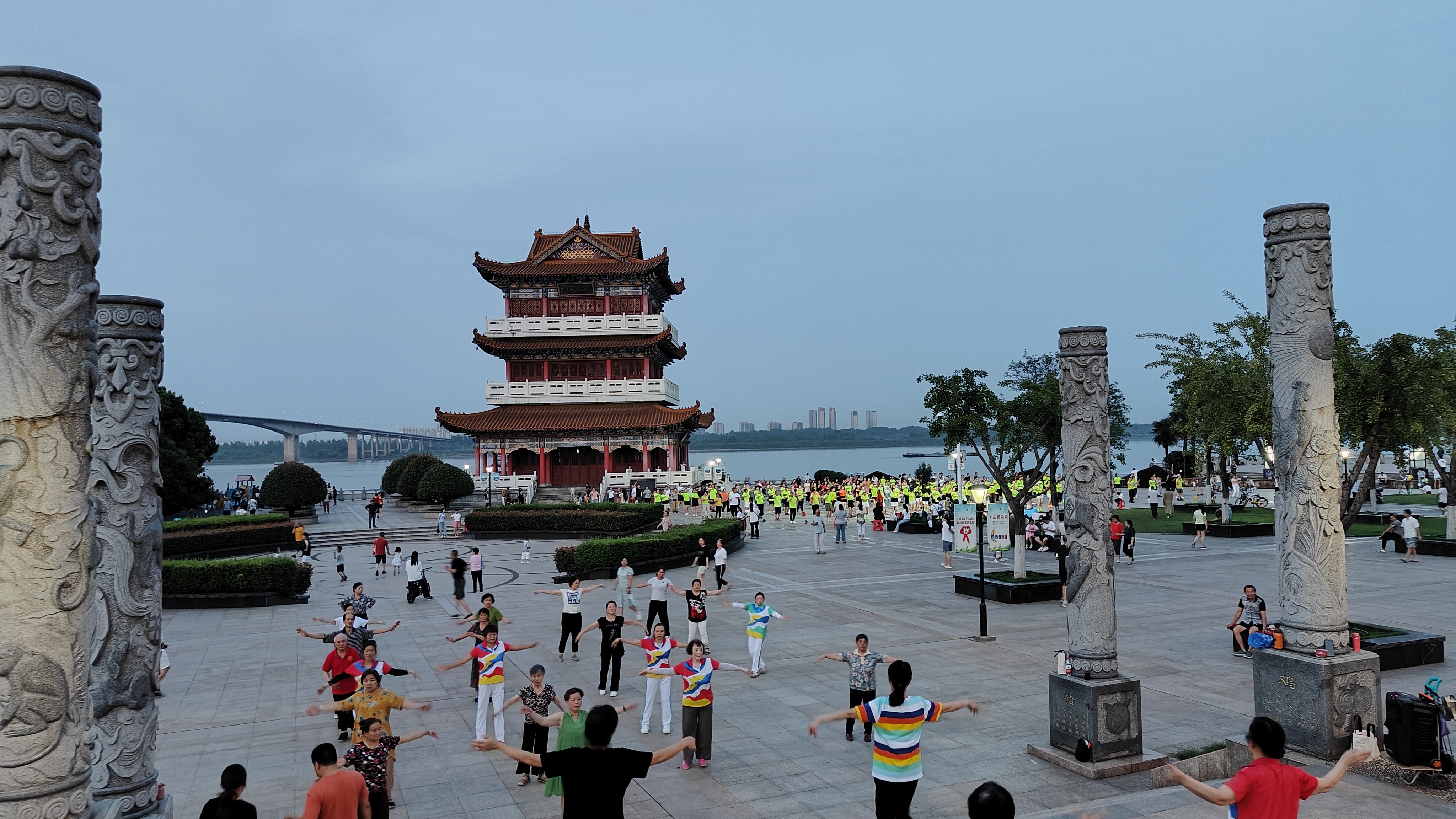 黄石旅游很惠玩# 黄石是座沿江城市,江滩公园是市民休闲娱乐好却Ζ