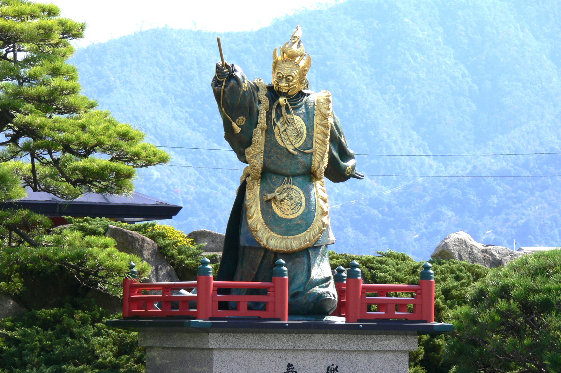历史人物# 兰陵王,名高长恭(541年-573年),南北朝时期北齐的一位著名