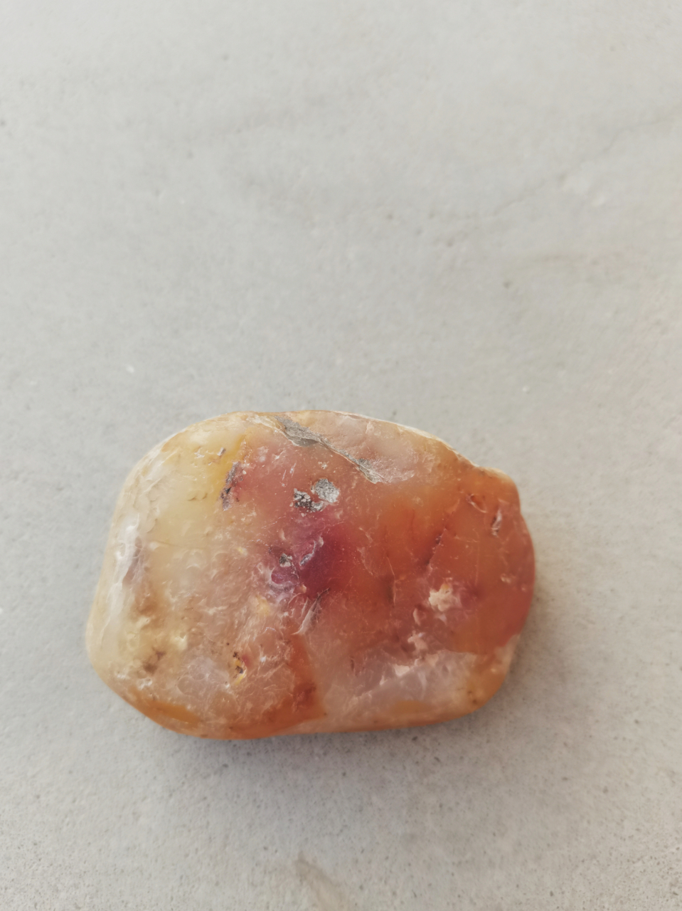 今天捡的黄河玉原石