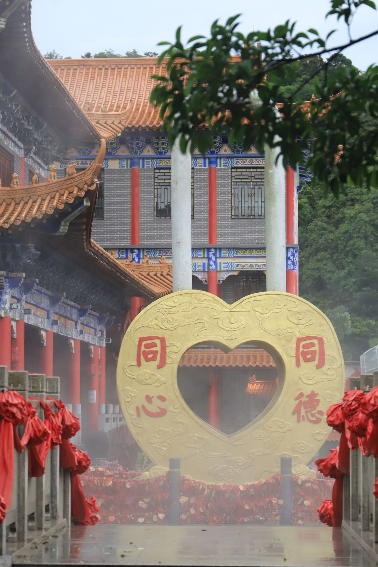 是時候安排一場觀音山之旅,不僅可以登祈福高許願,賞景賞花.