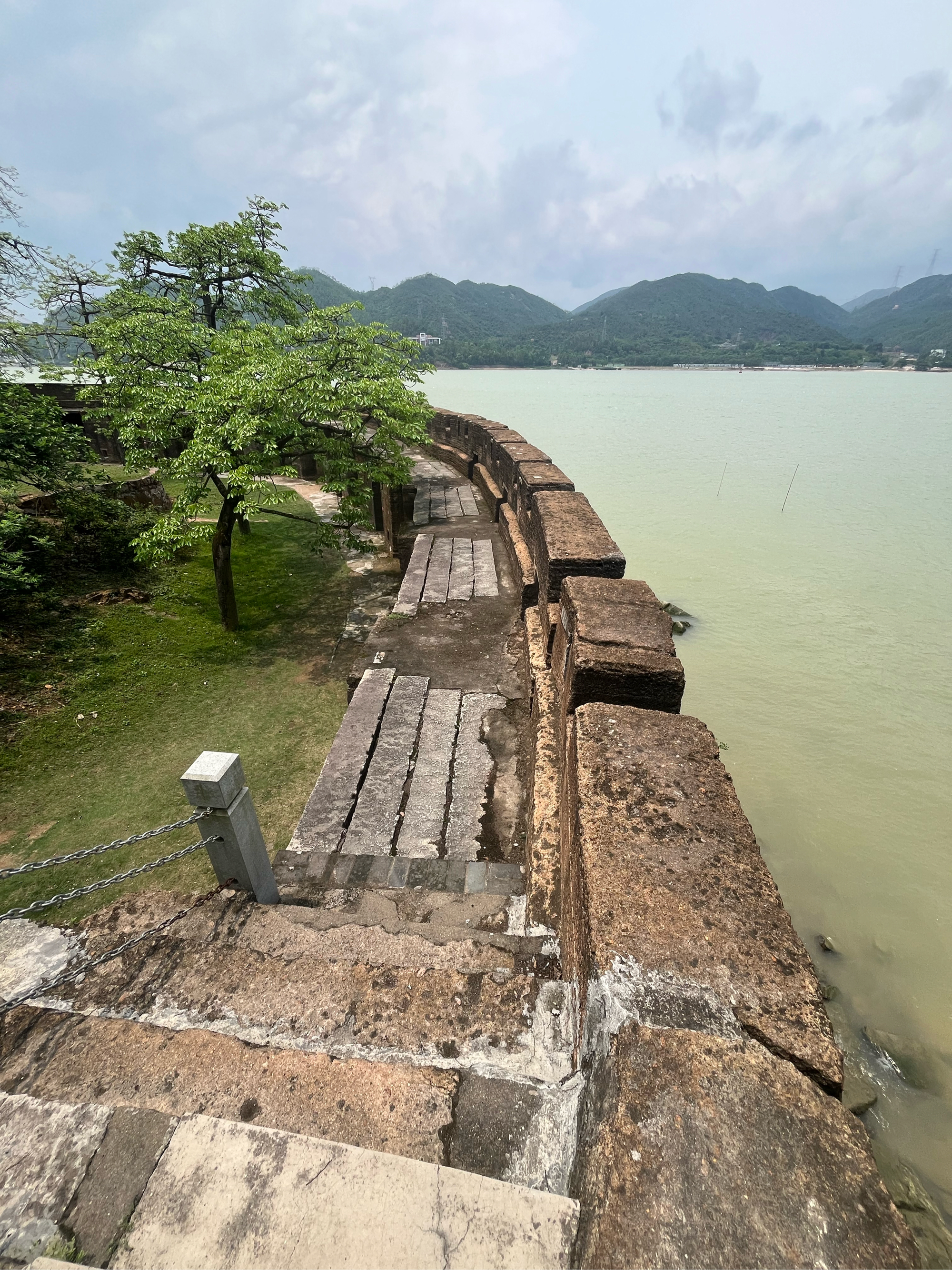 山海奇观古炮台图片