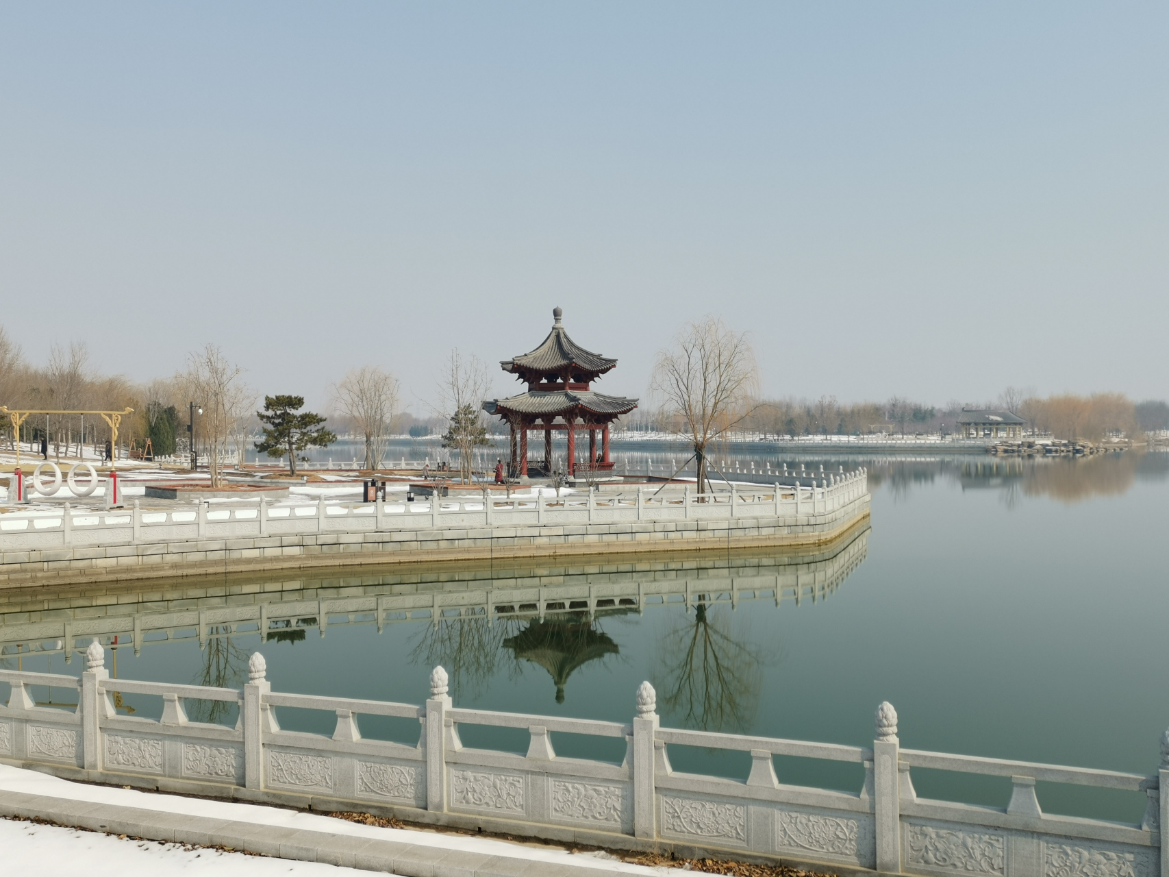 雪后初晴汴西湖,静待春暖花开时