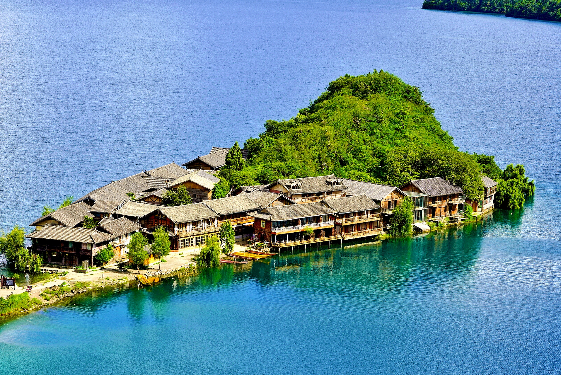 五彩凉山:秘境摩梭.