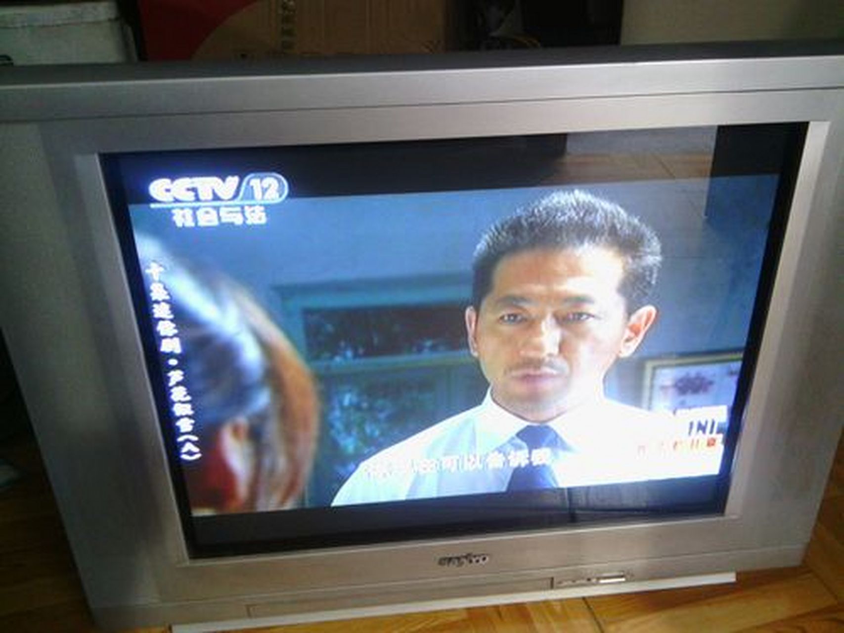 从黑白电视机到彩电,从架天线到闭路线!