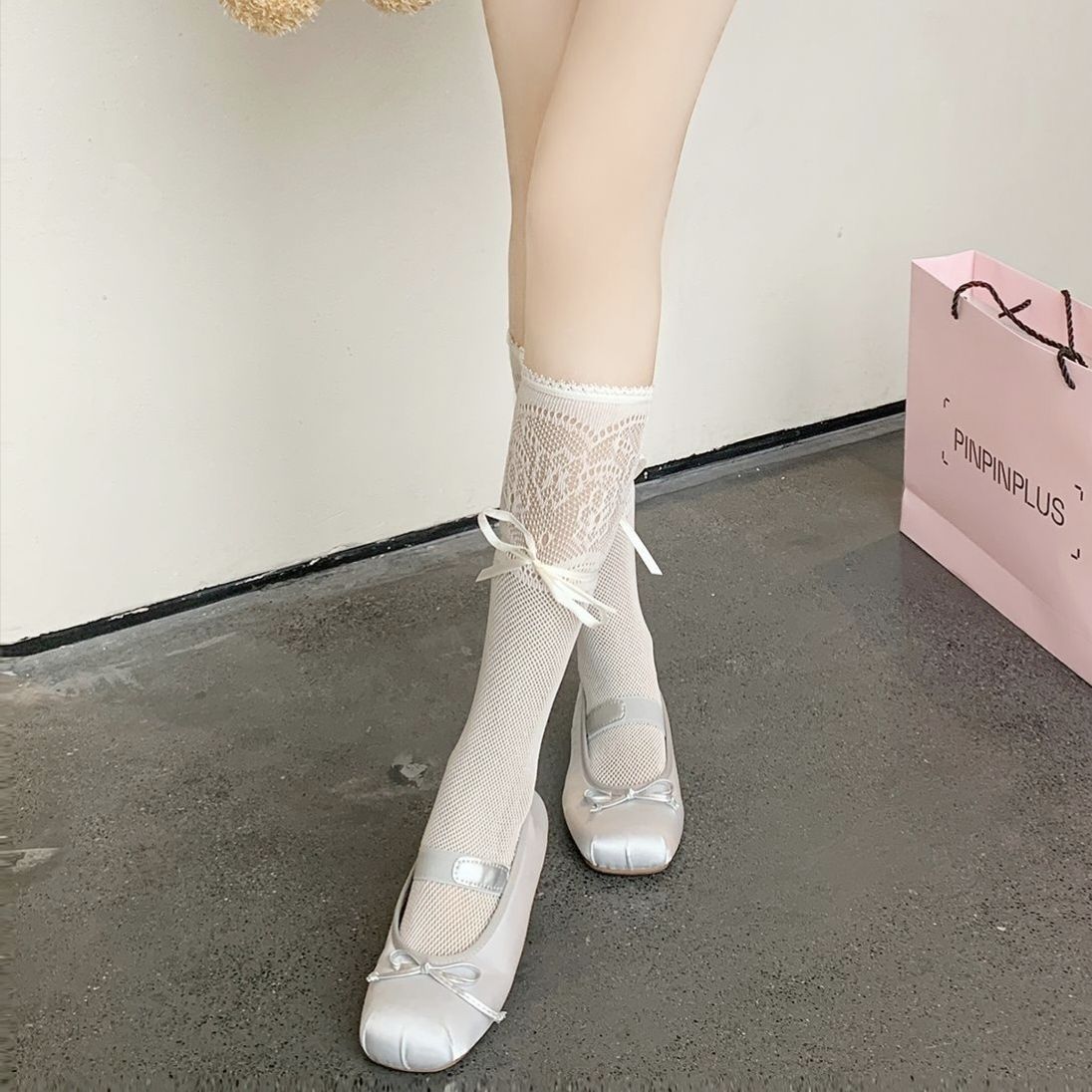 日系芭蕾风蕾丝蝴蝶结中筒袜子#臭袜子# 穿三天