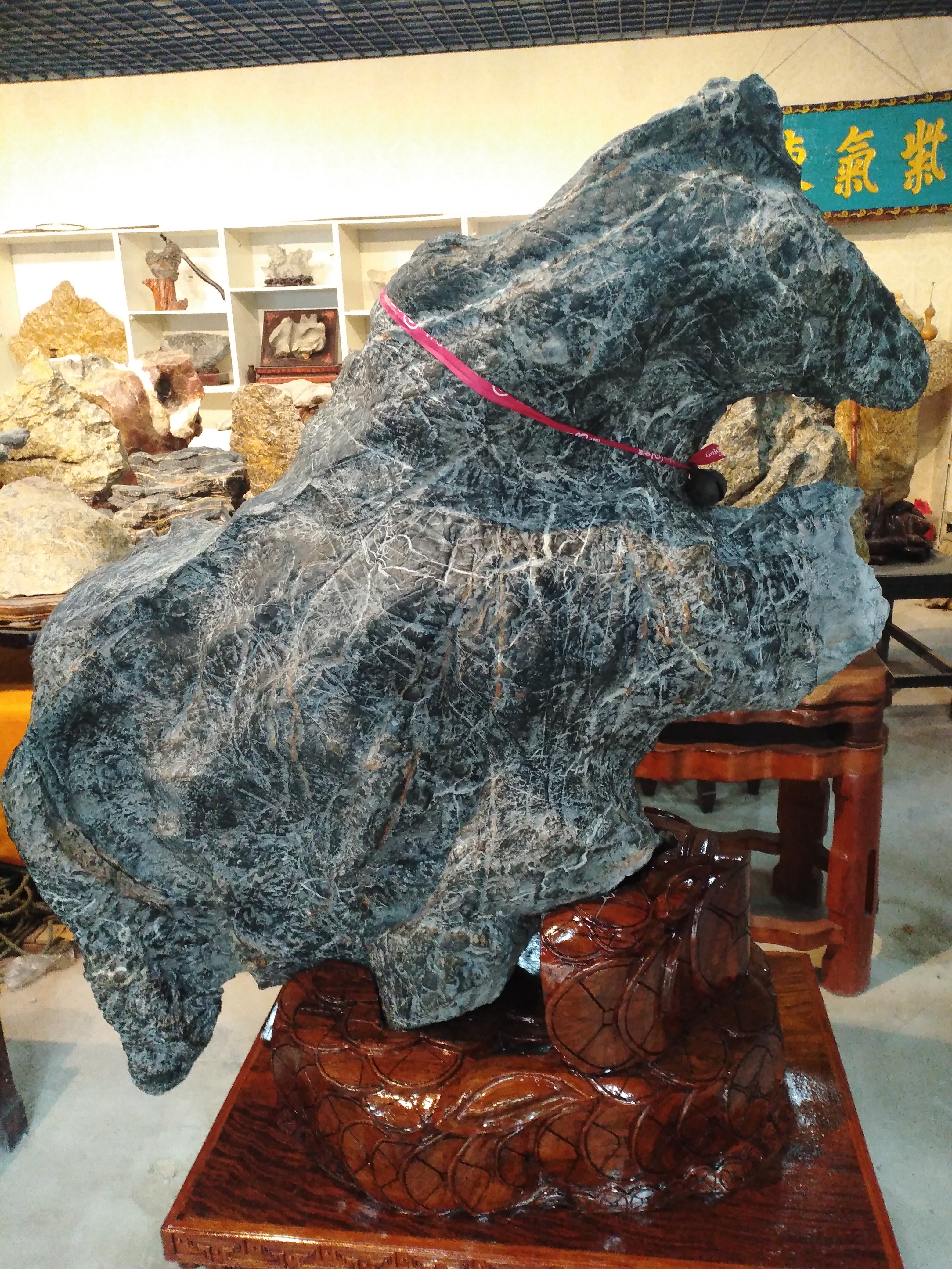 灵璧奇石马到成功