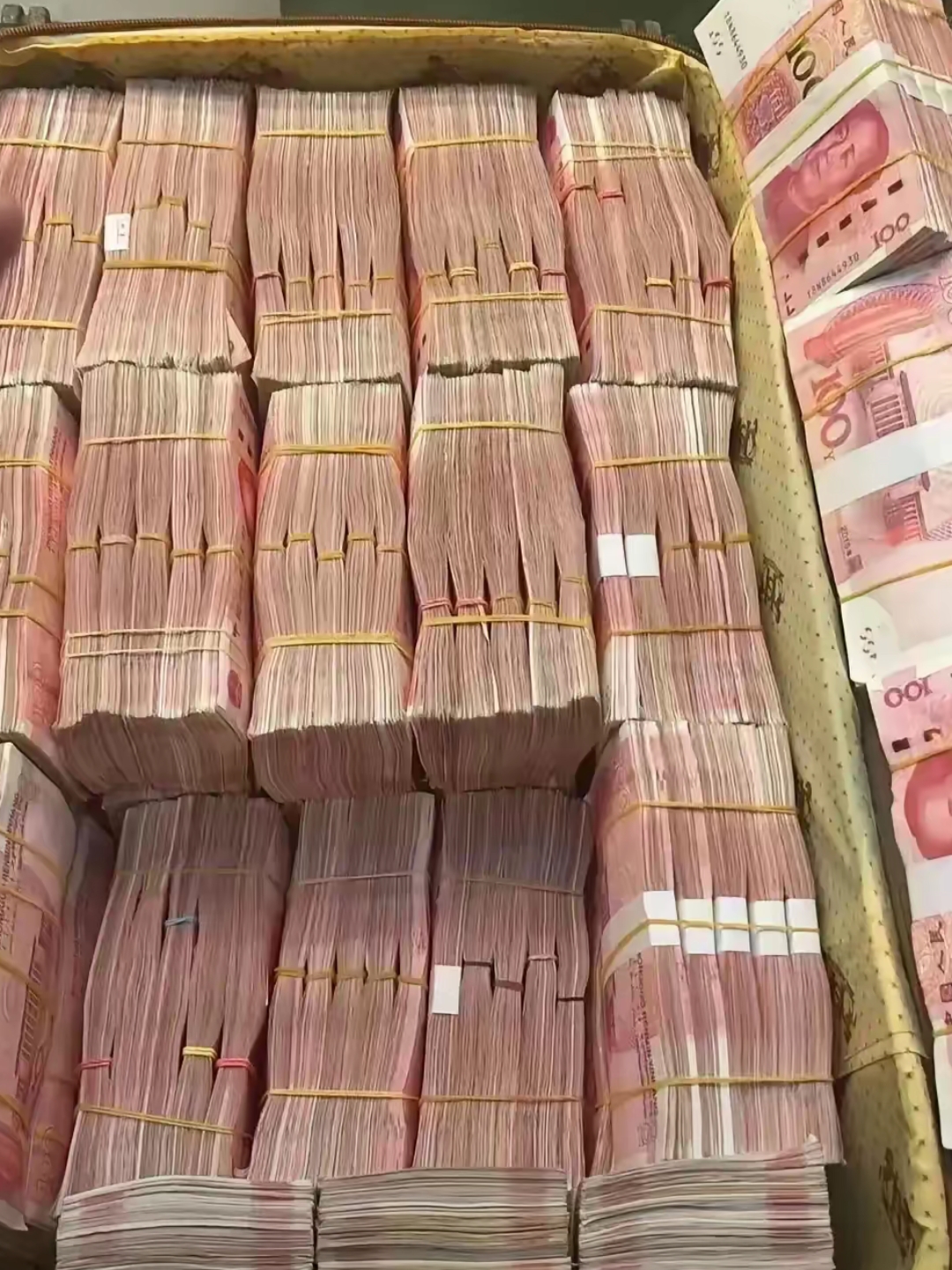 假如两天之内,买彩票中 了20000 万!