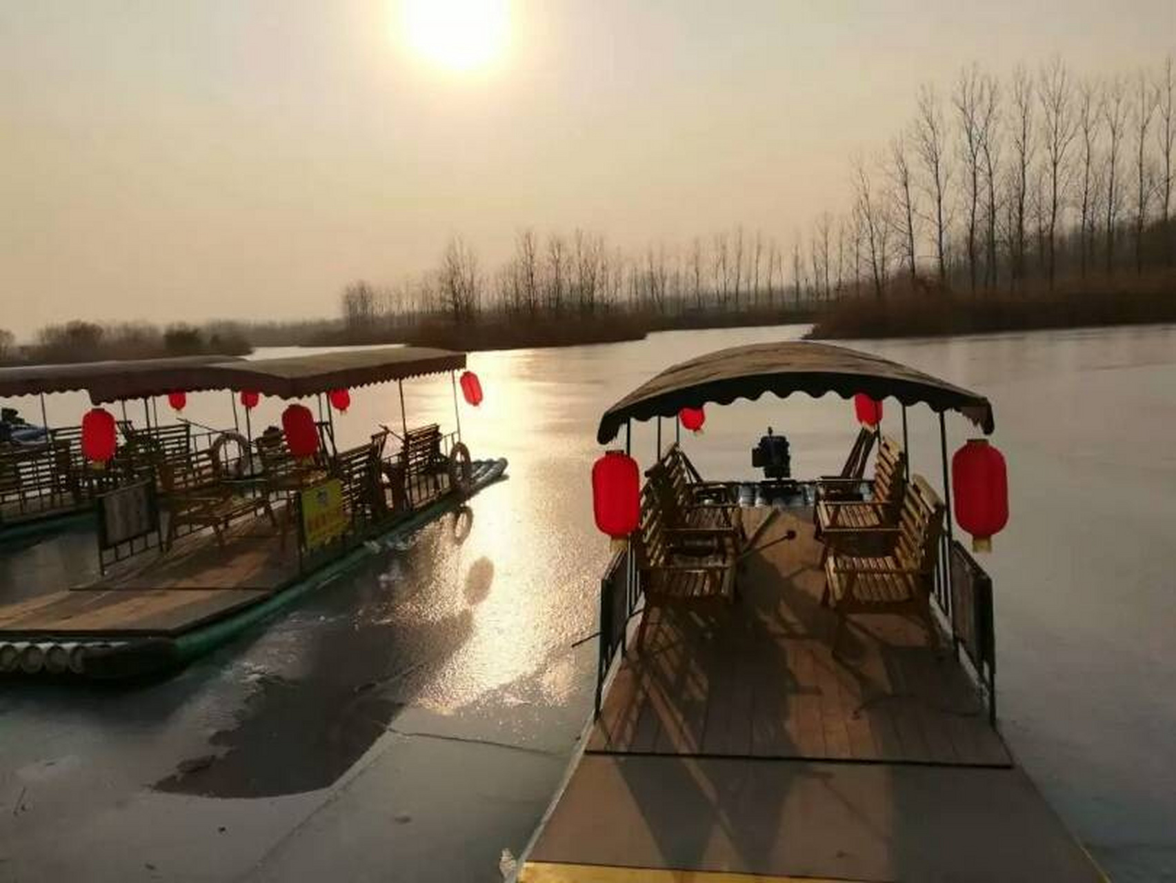 自驾游沭河古道  文/林思成(山东)  自驾游沭河古道, 天上有瓦蓝的秋